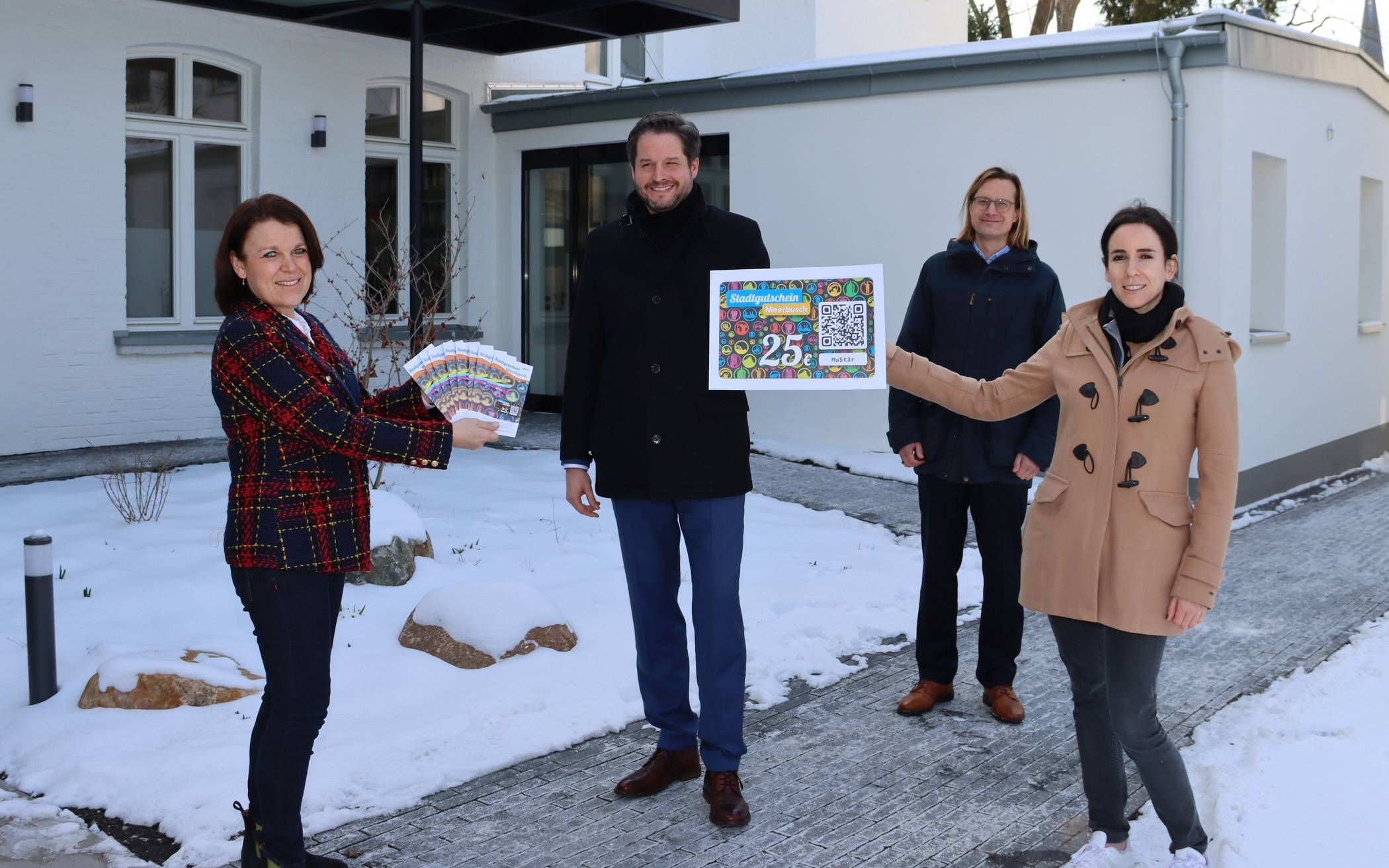 Alexandra Schellhorn, Bürgermeister Christian Bommers, RRZ-Geschäftsführer