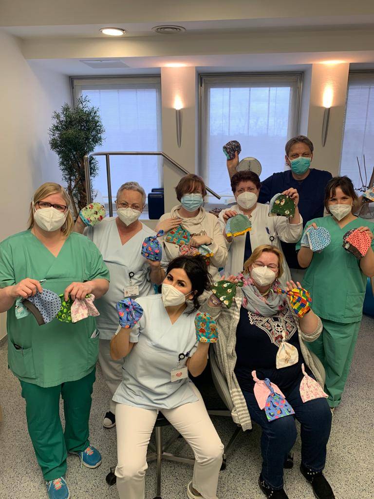 Große Freude beim geburtshilflichen Team des