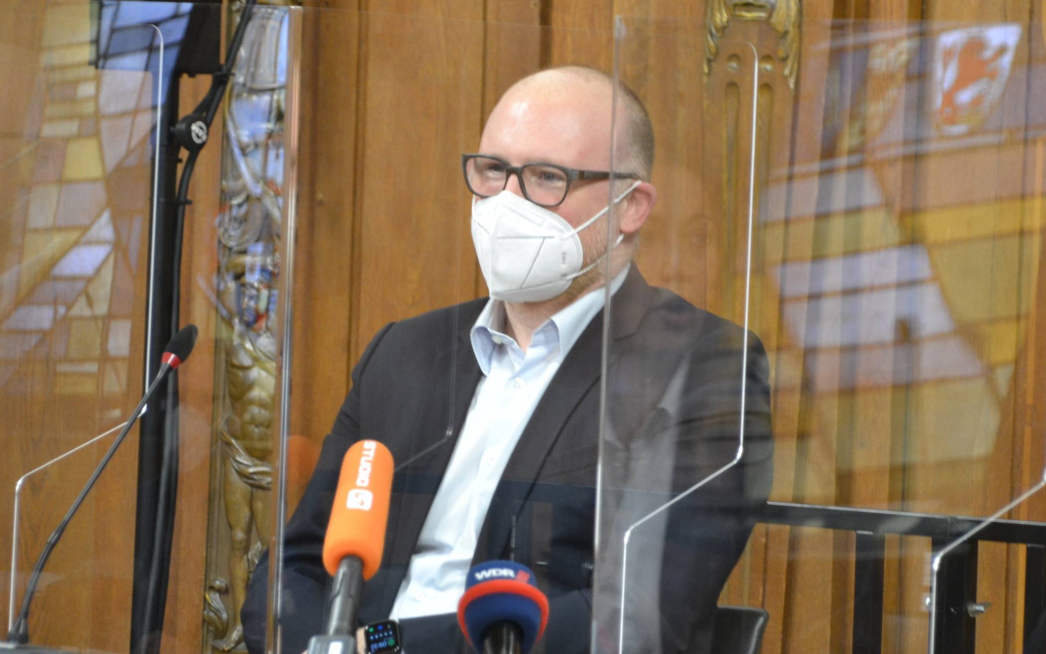 Oberbürgermeister Sören Link beim Coronapressegespräch am