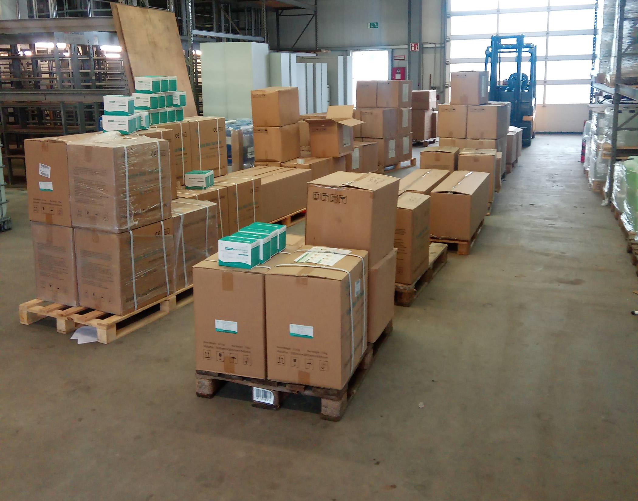 Dem Kreis Wesel hat das MAGS insgesamt 106.000 Masken zur Verteilung an Bedürftige zur Verfügung gestellt.