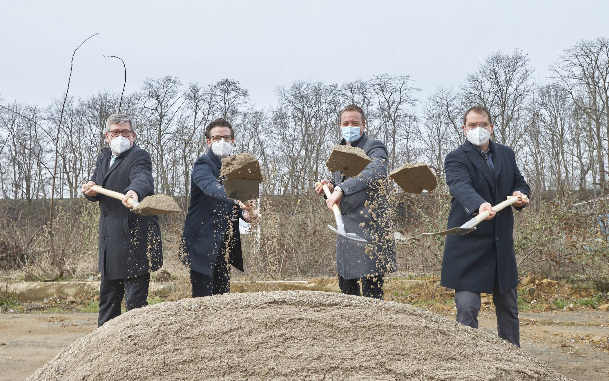 Spatenstich durch Dr. Ulrich Schückhaus (WFMG),