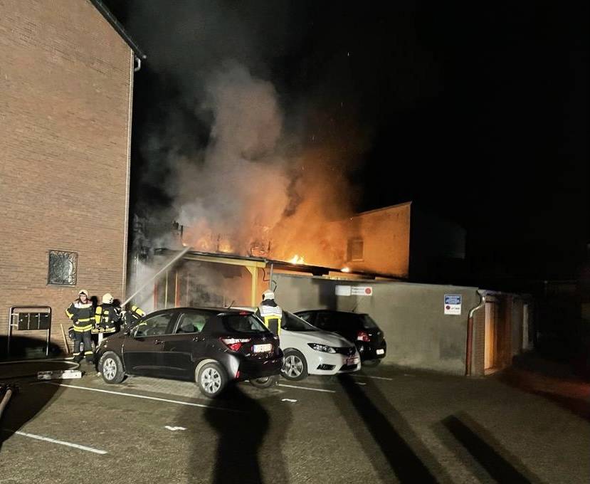 Kamp-Lintfort: Brand auf der Ringstraße