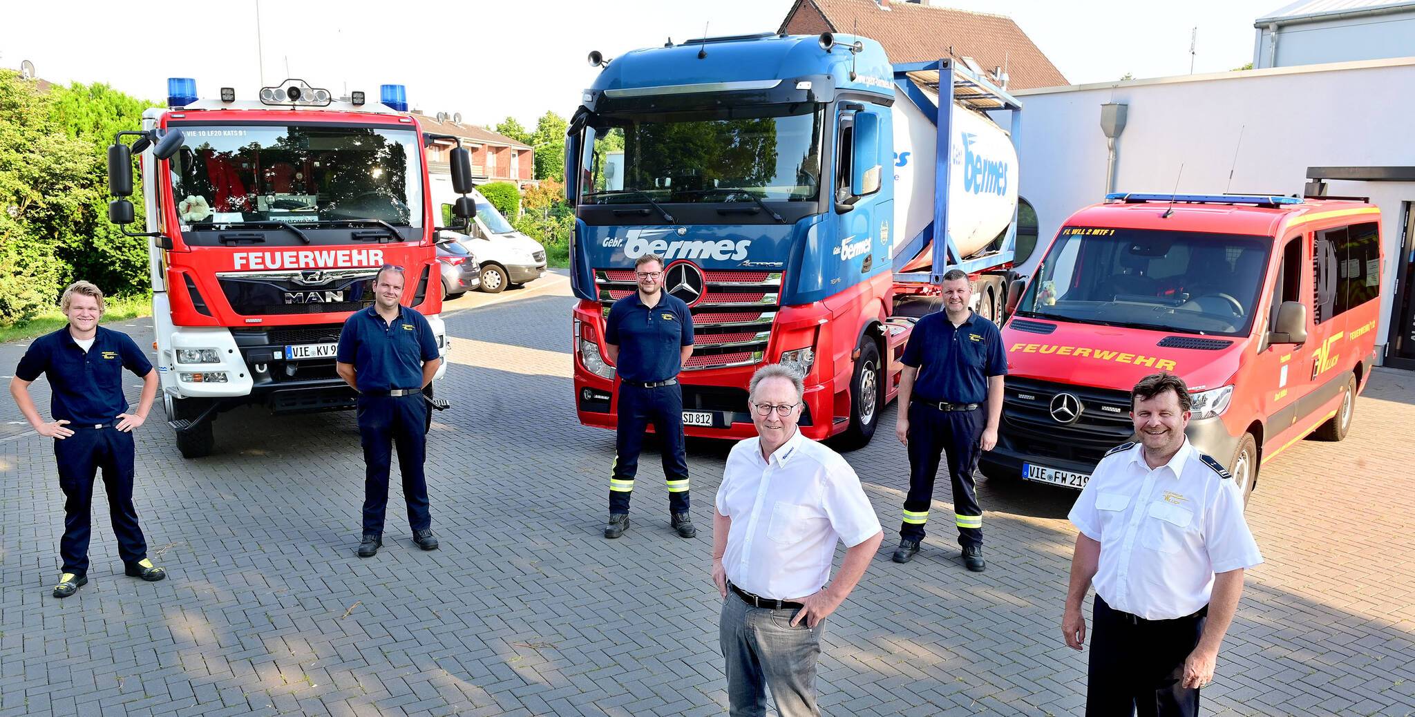 In Anrath steht der Lkw mit