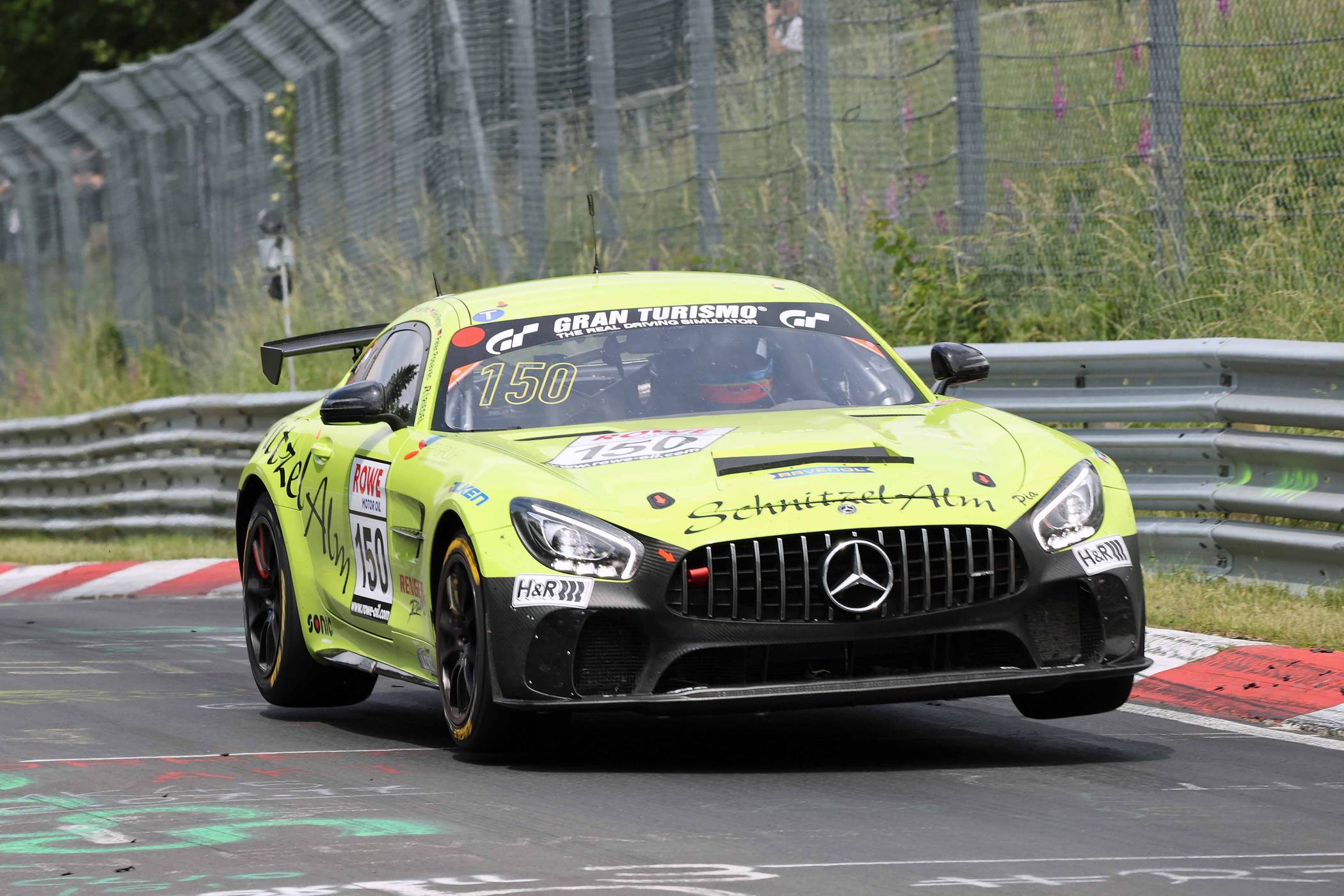 Peter Posavac im Mercedes AMG GT4 #150.