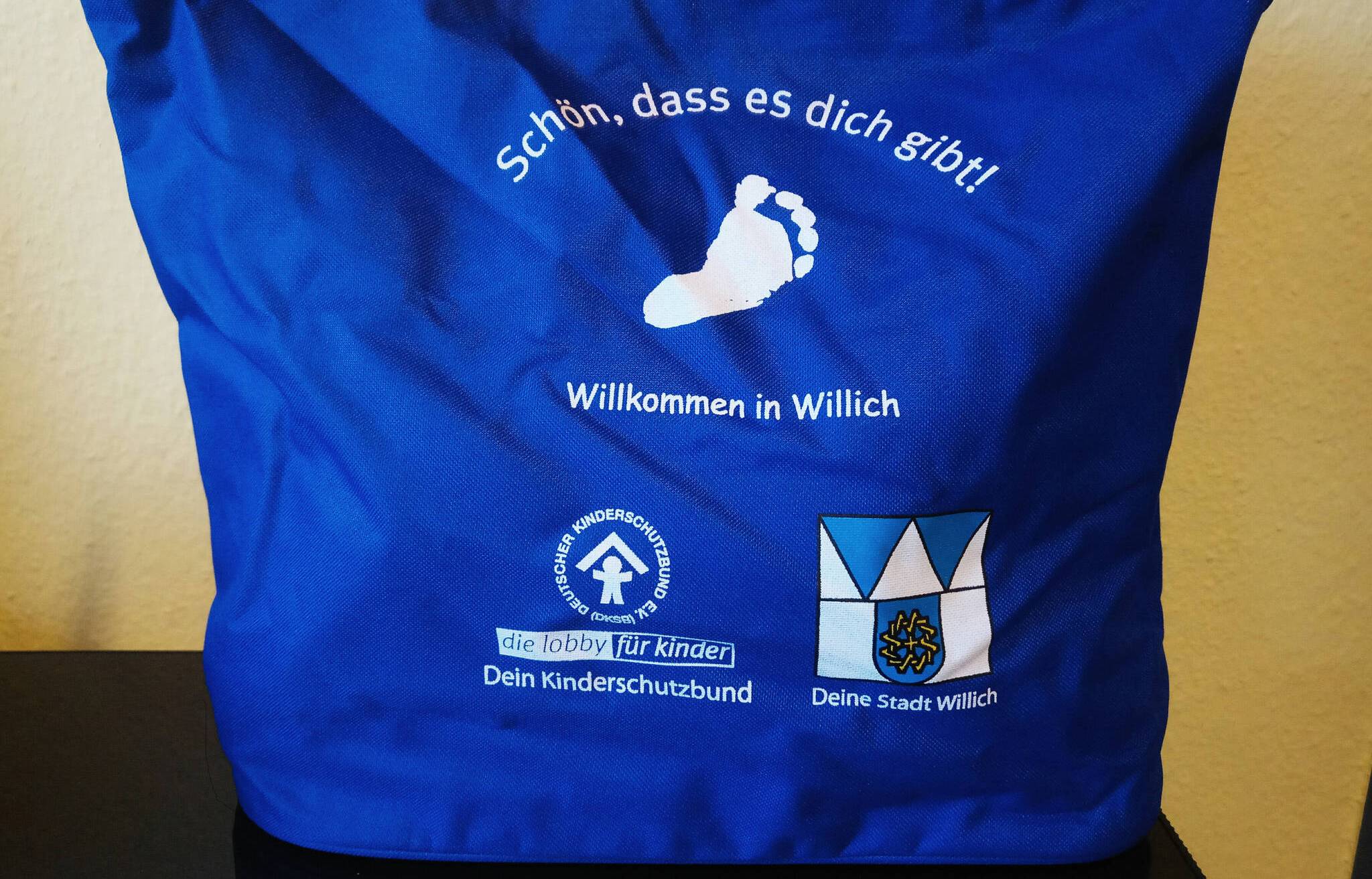 Der Kinderschutzbund verteilt wieder die Babybegrüßungstaschen.