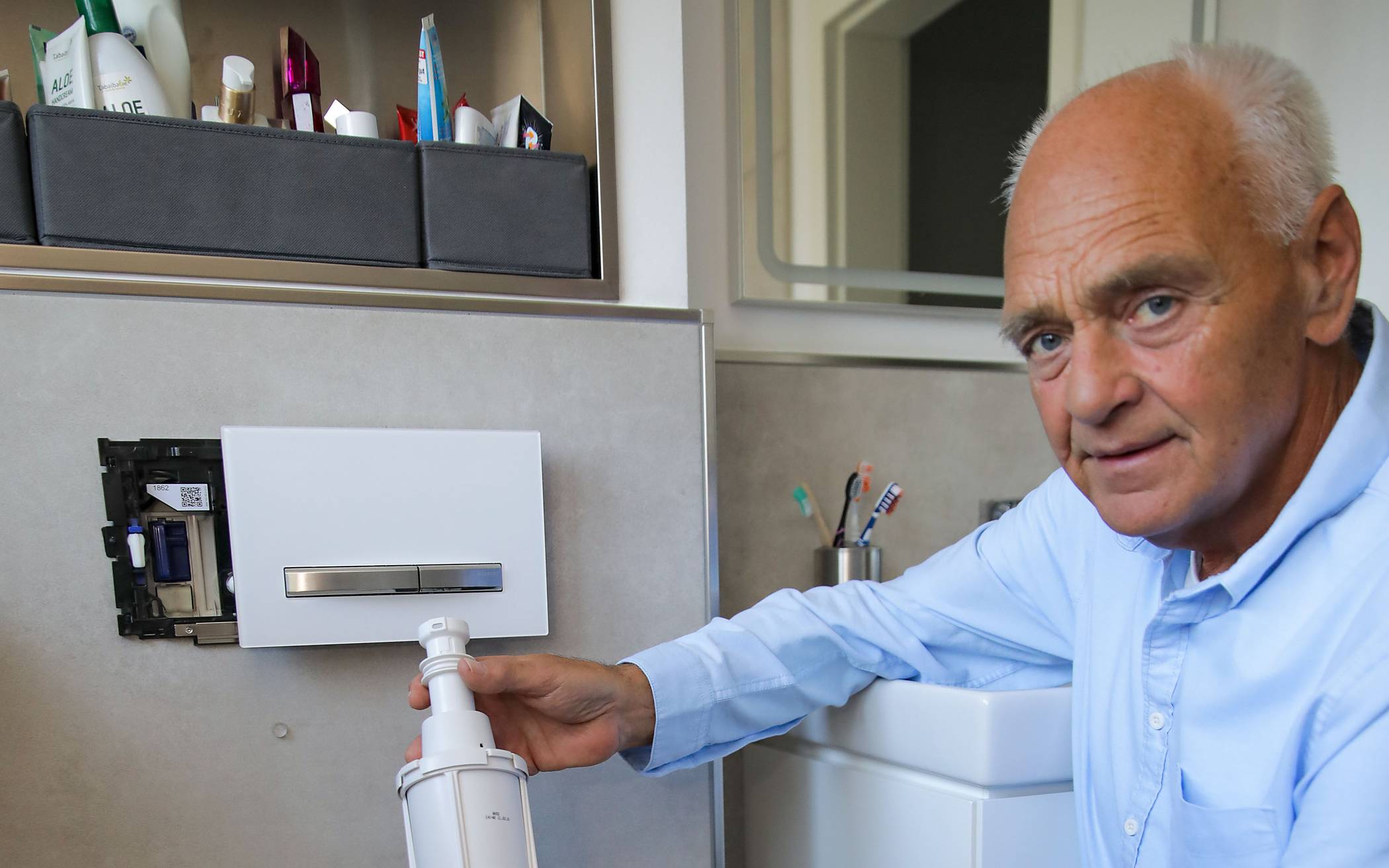 Durch regelmäßige Wartung des Spülkastens könnten