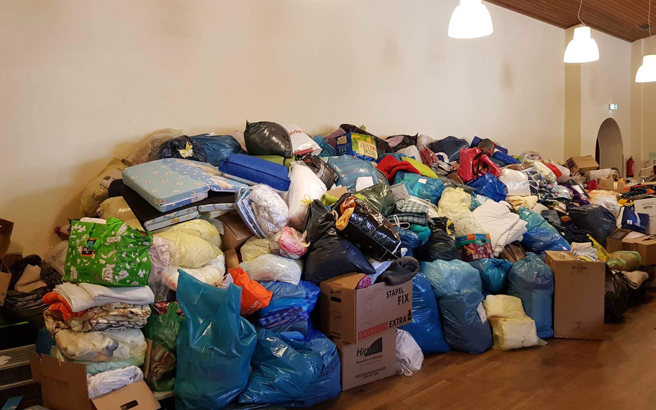 Fotos von oben nach unten: In