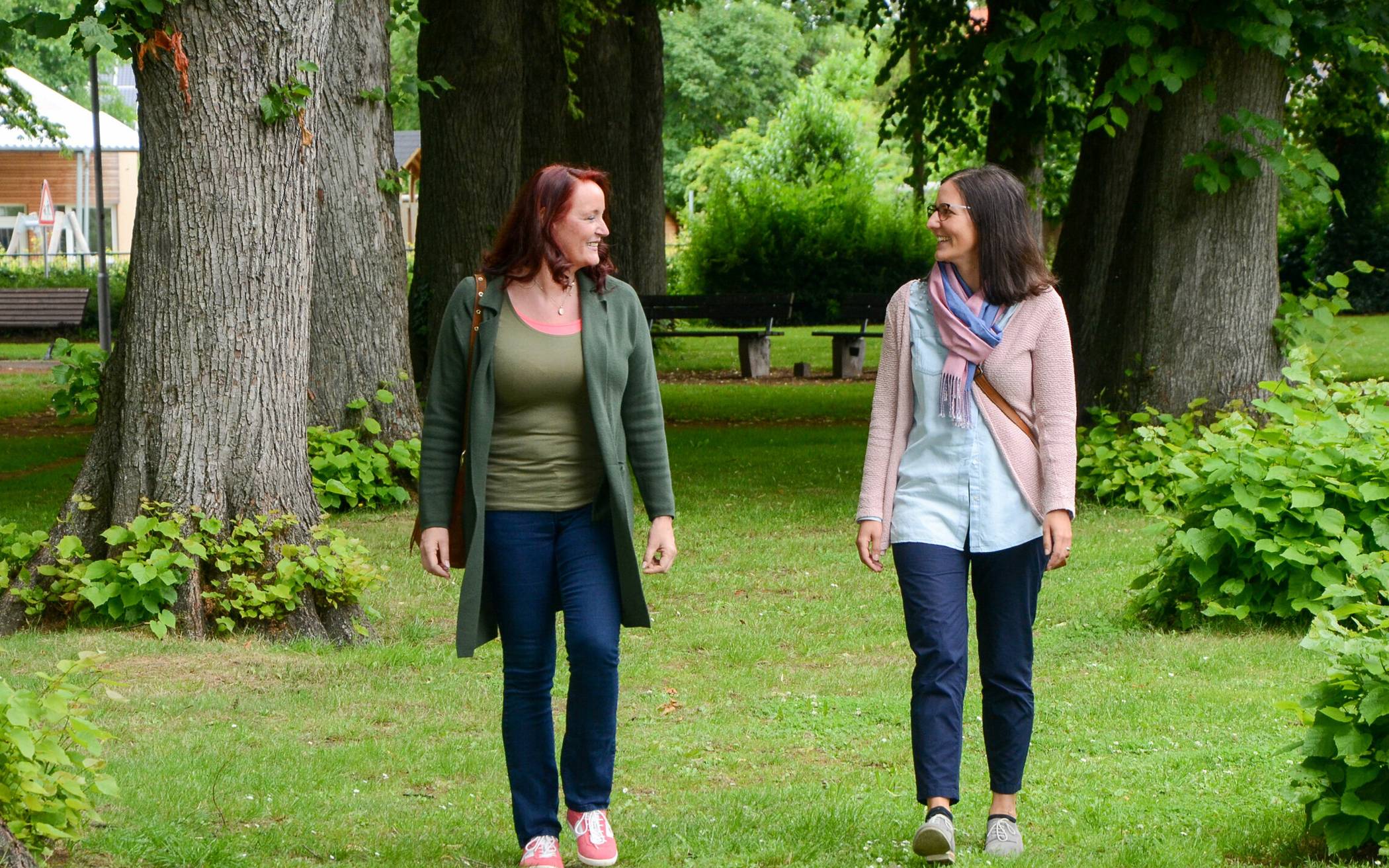 Das Quartiersmanagement Schiefbahn und das Freiwilligen-Zentrum Willich vermitteln Kontakte und bringen mit Hilfe der Caritas Menschen zusammen. 