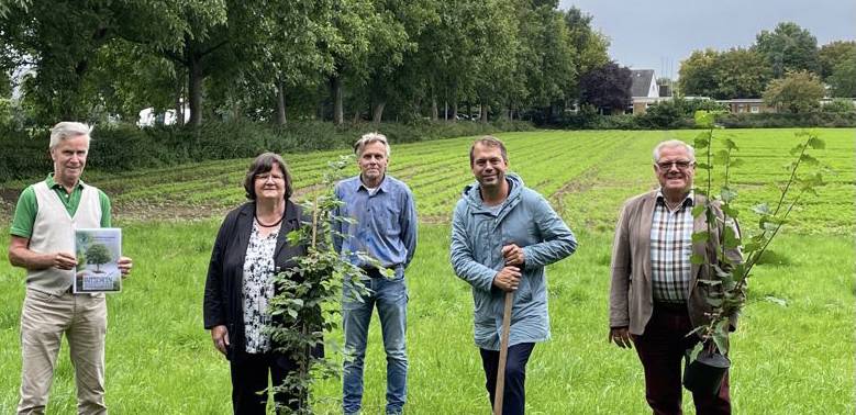 Vertreter des Kinderschutzbundes und der Stadt