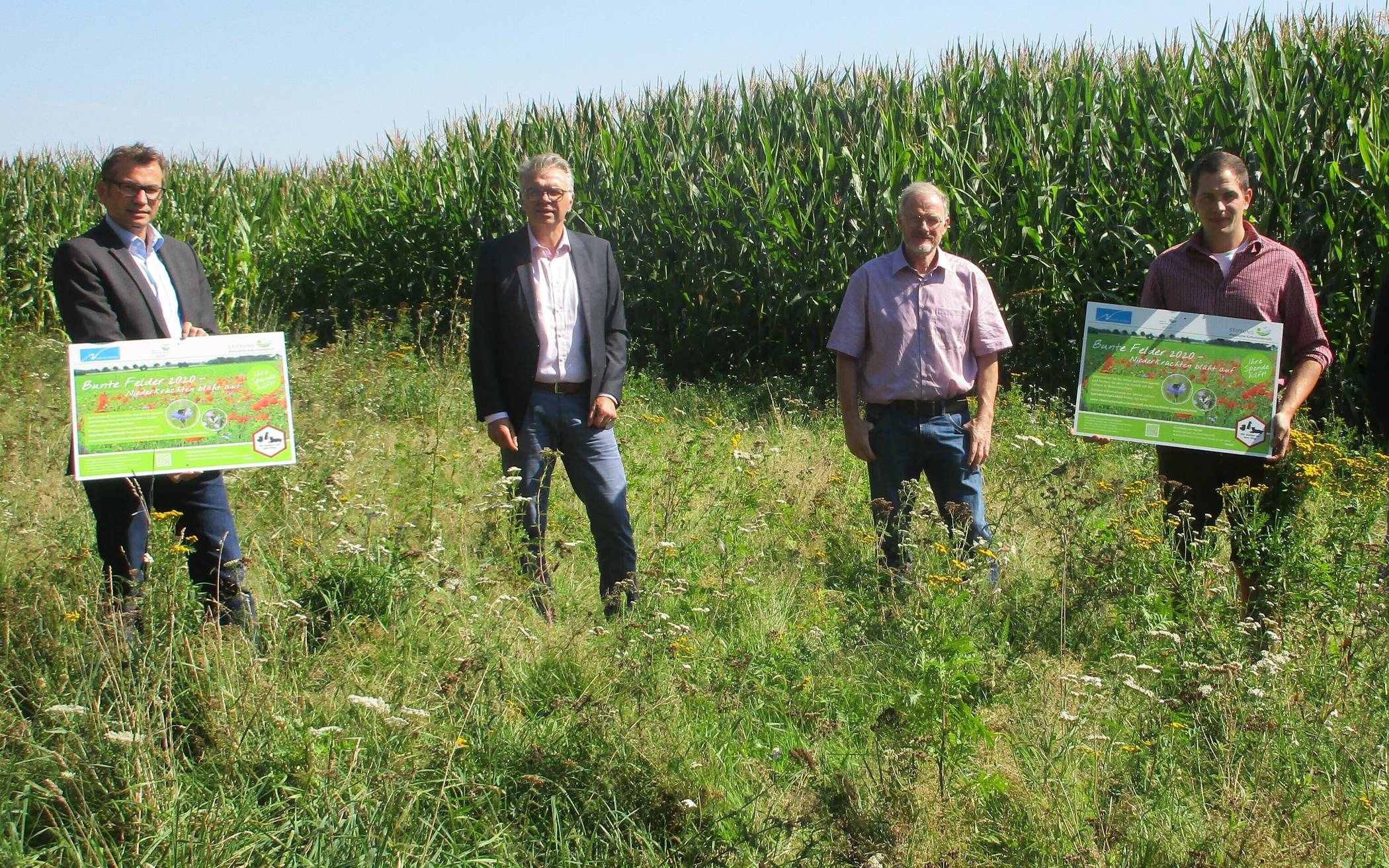 Markus Reinders, Christoph Pach, Paul-Christian Küskens, Markus Mevissen und Thomas Lankes, v.l.).  