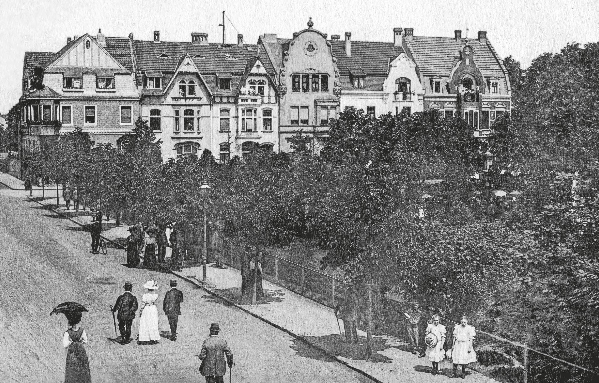 Spaziergang am Alten Stadtgarten.&#x21e5;Foto: Heimatverein
