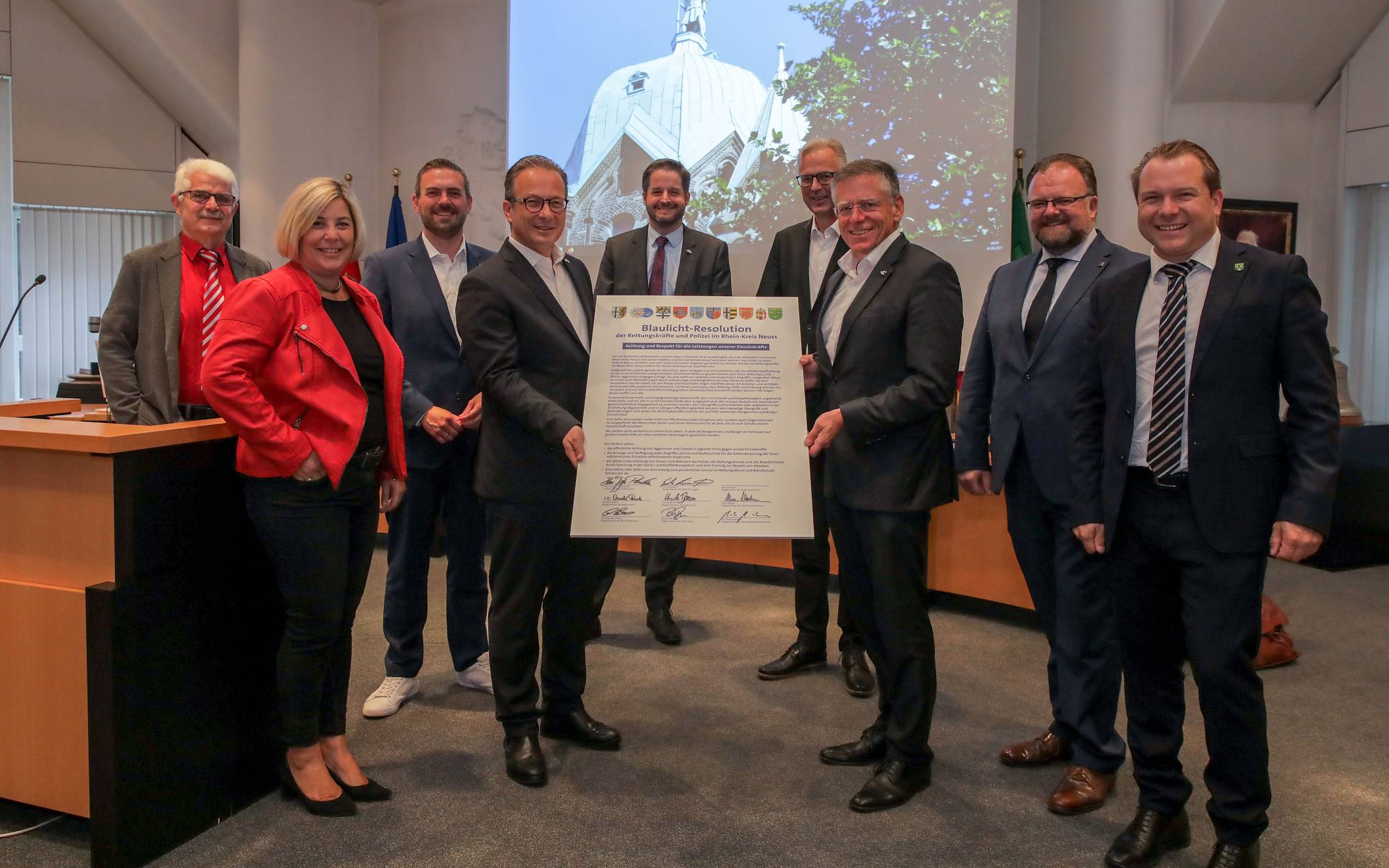 Die Hauptverwaltungsbeamten im Rhein-Kreis Neuss fordern