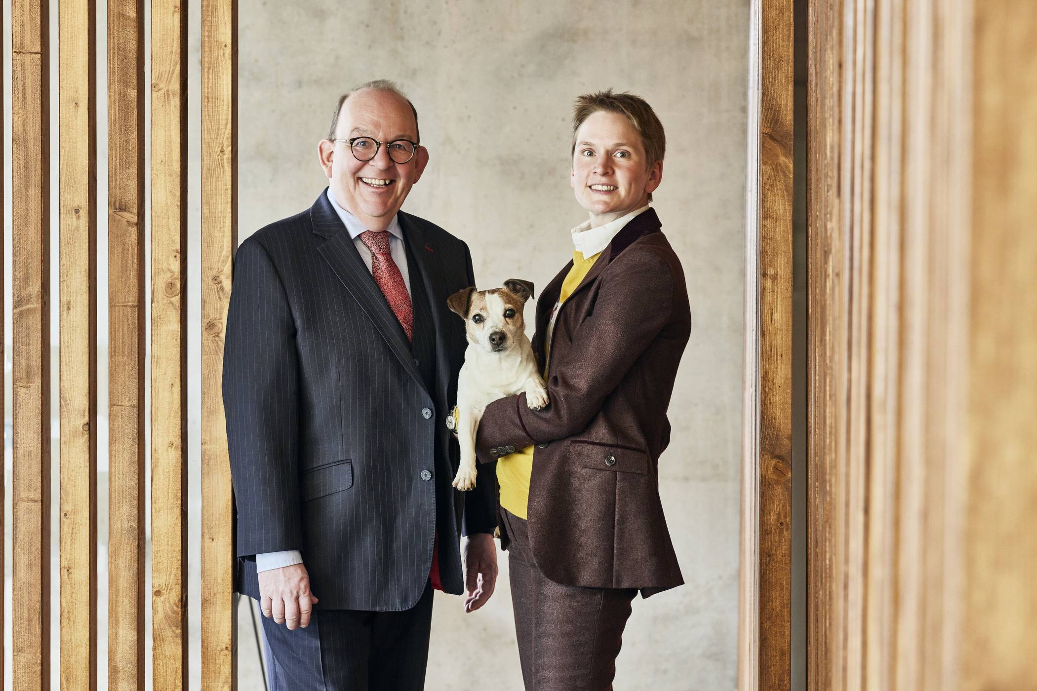  Literaturkritiker Denis Scheck Literaturkritikerin Christina Schenk, und mit Jack-Russell Stubbs. Scheck liest am 4. November. 