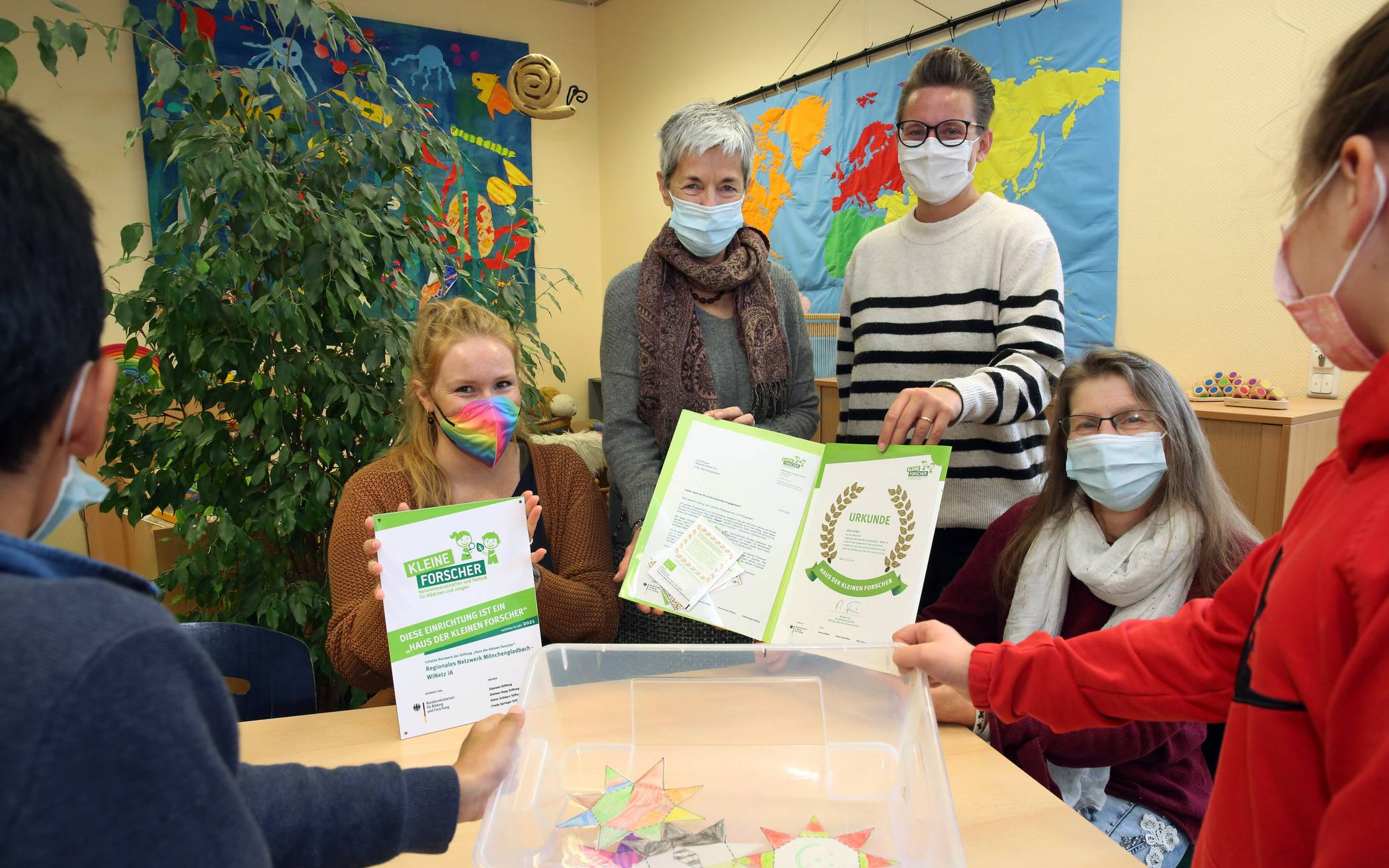 Grundschule Eicken ist „Haus der kleinen Forscher“