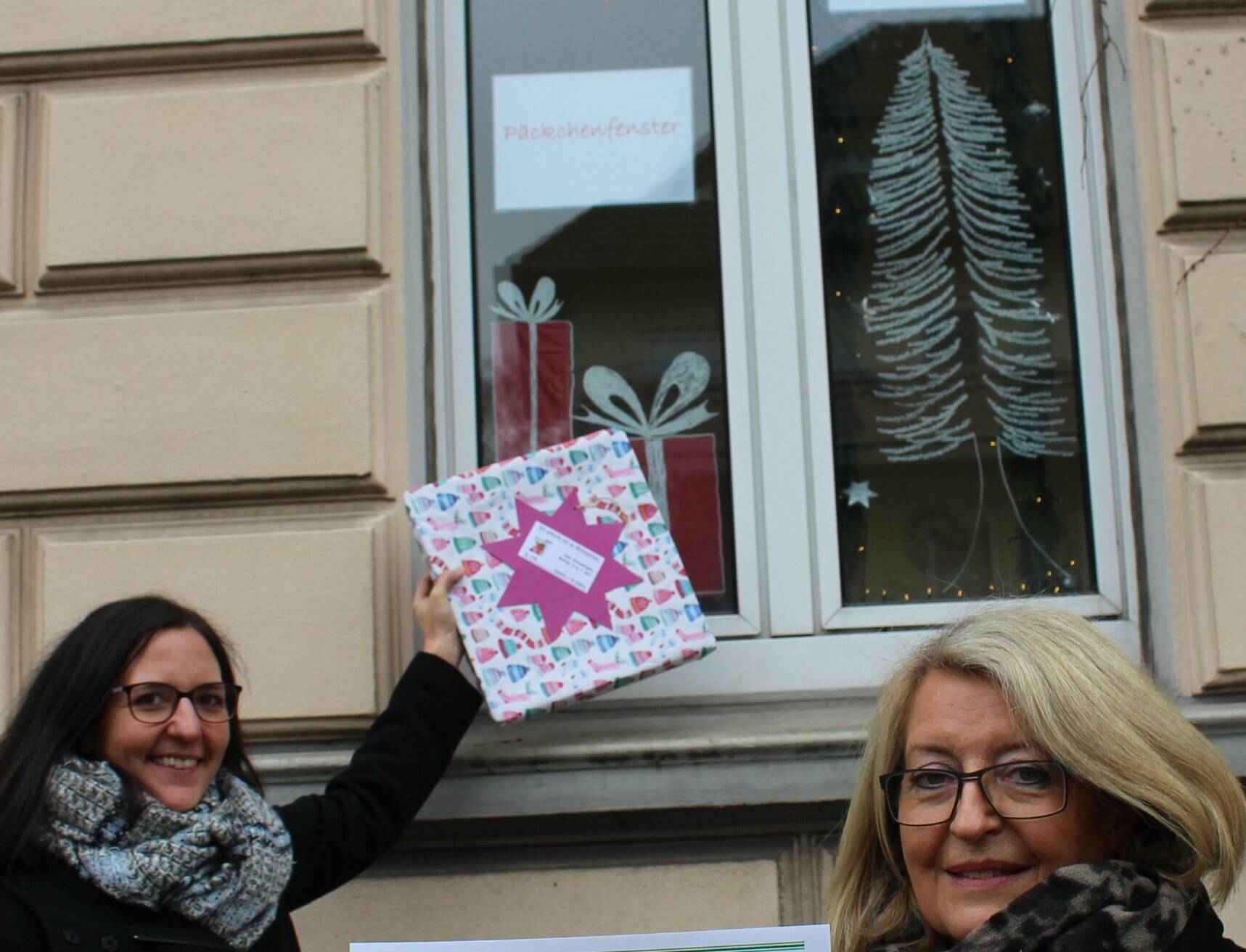 Melina Friederich und Angelika Uth-Flatow (von