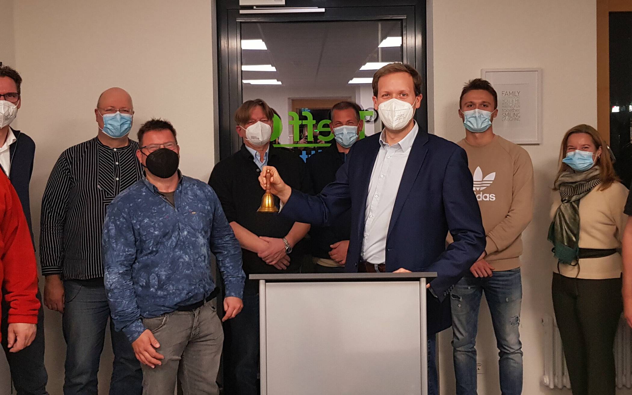  Steffen Hahn (vorne) leitet den neuen Verein, den Ersten Allgemeinen Deutschen Debattierclub. 