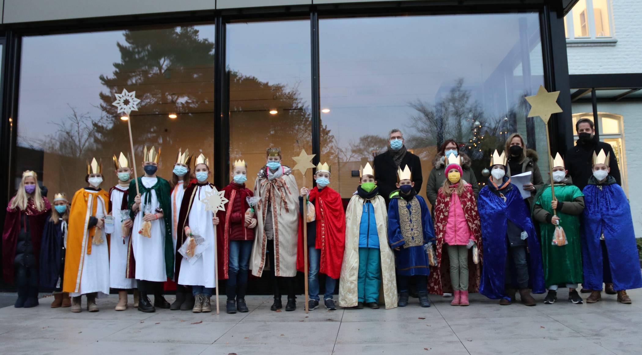 Die Sternsinger waren kürzlich zu Besuch im Meerbuscher Rathaus.  