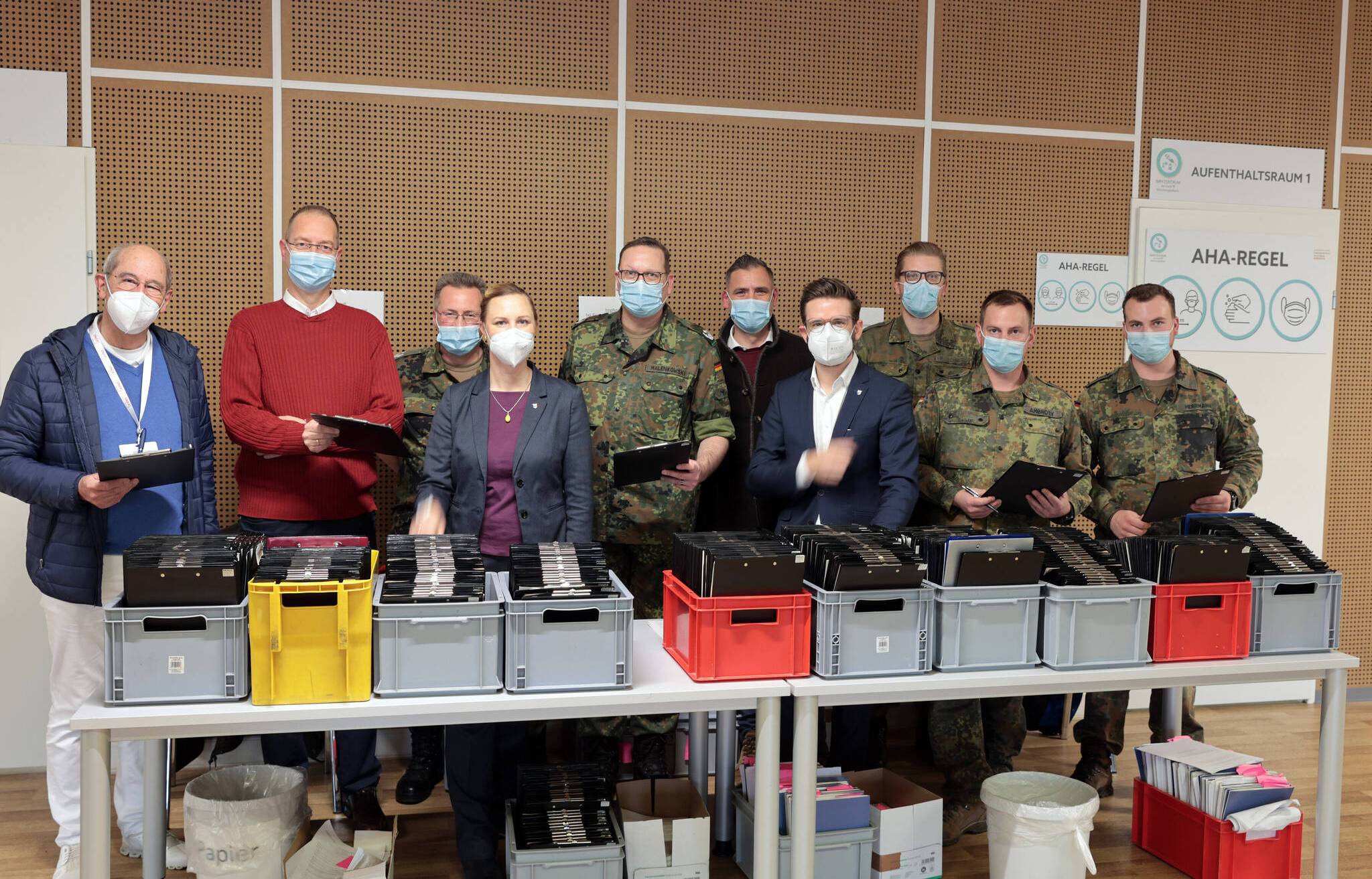 Bundeswehr unterstützt Impfteam im Nordpark