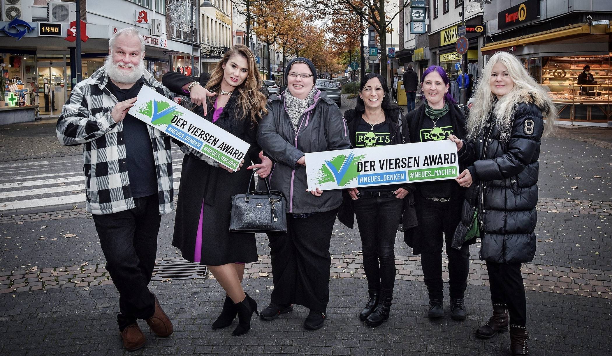 Gewinnerinnen und Gewinner des „Viersen Award“ (v.l.): Michael Eichstädt mit Hülya Benzer, Sarah Biermann, Lena Schulz, Ariane Witte und Susanne Bons. 