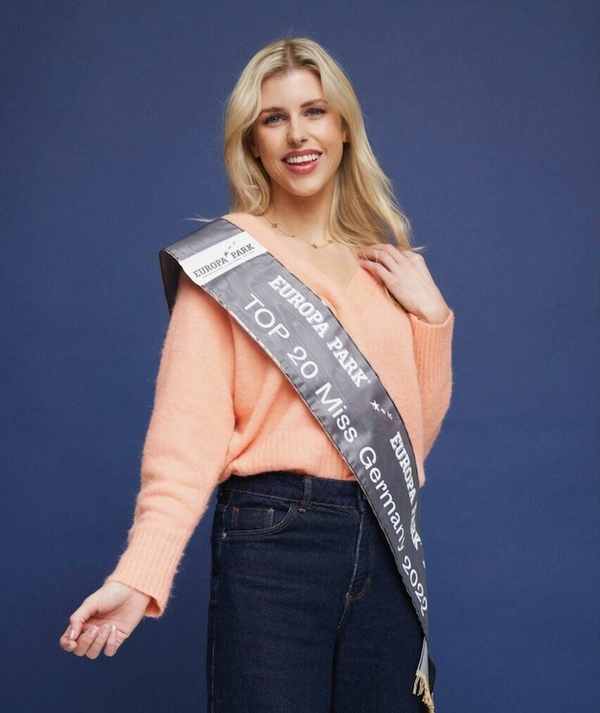  Kerrin Saathoff fährt im Februar zum Miss Germany Camp im Europa-Park in Rust. Drt wird am 19. Fbruar die neue Miss Germany gekürt. 
  