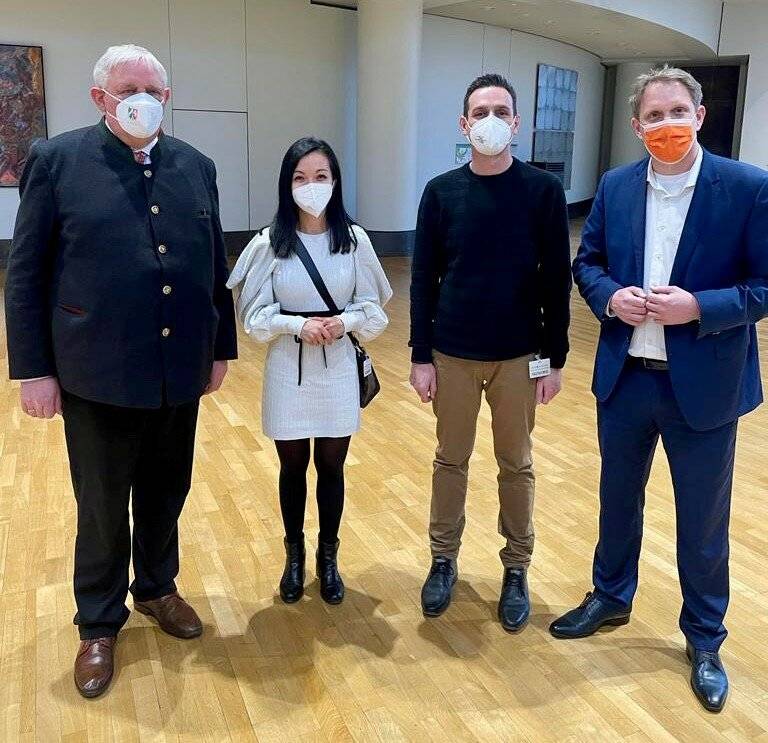 Gesundheitsminister Karl-Josef Laumann (l.) hat sich