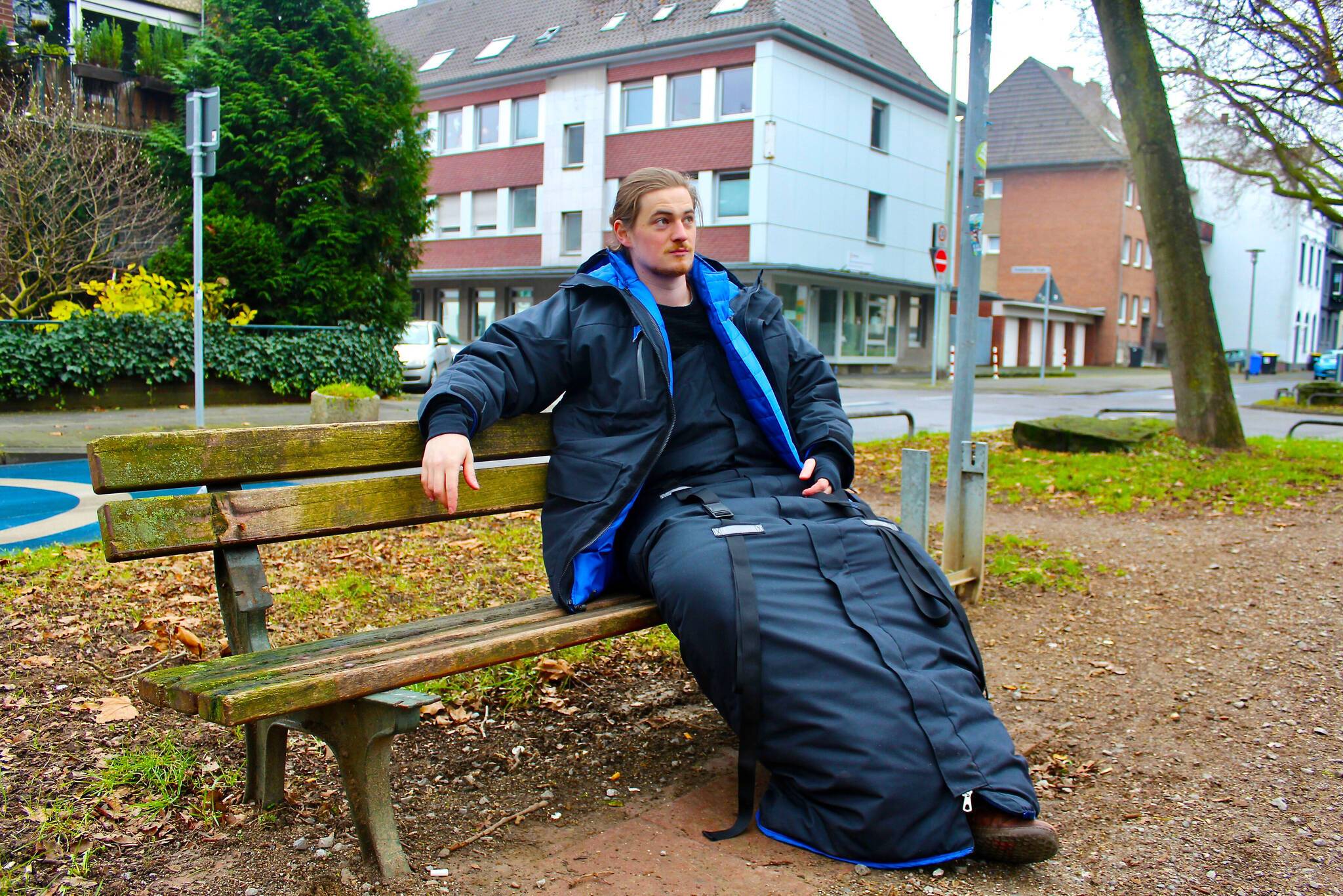  Mit Wafe, der Schlafsack-Mantel-Kombination für obdachlose Menschen, machte das Team um Projektleitung Sarah Sairung Klein das Rennen. 