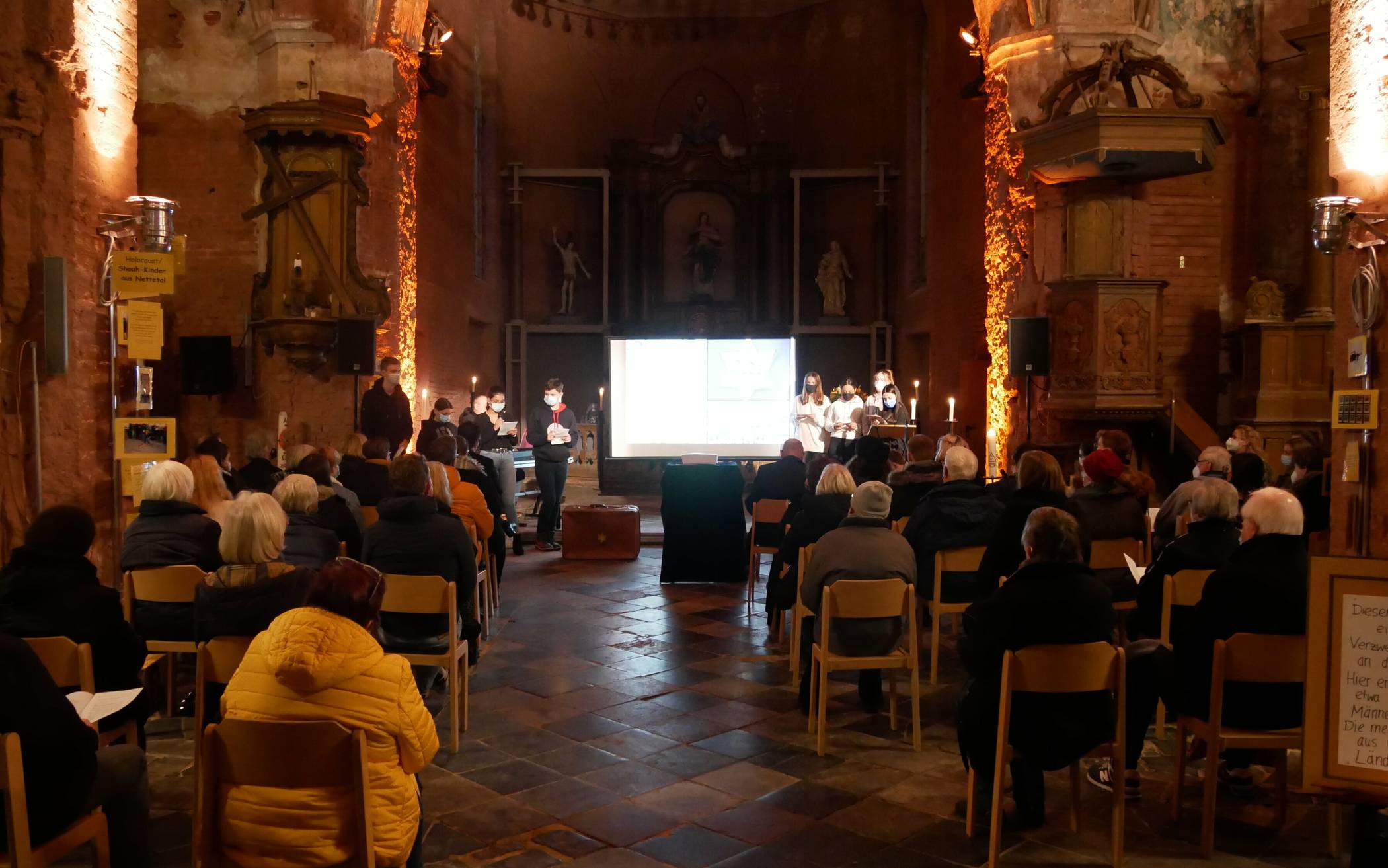  Die Holocaust Gedenkfeier in der Alten Kirche in Lobberich am vorletzten Donnerstag.  