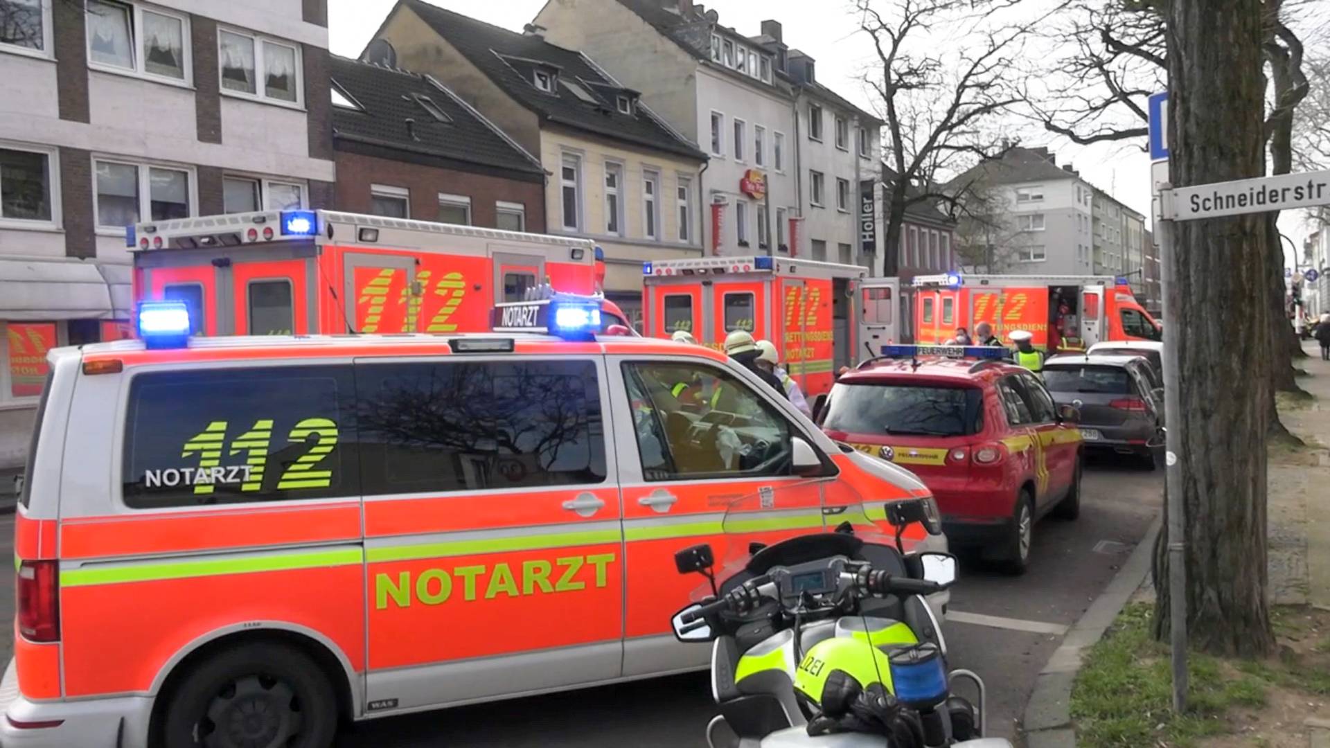 Einige Verletzte nach Kellerbrand an der Schneiderstraße