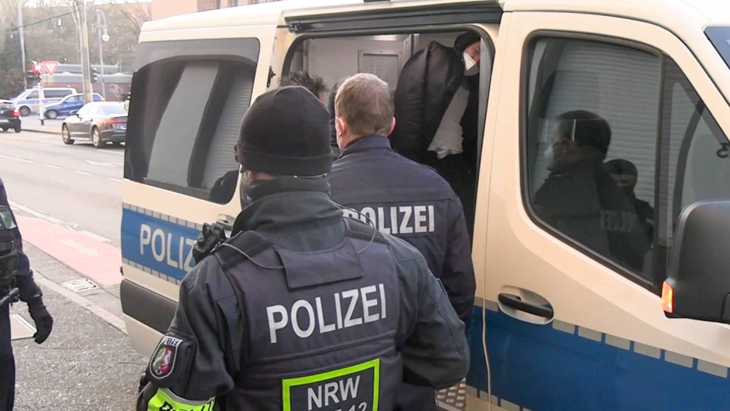 Kampf gegen Drogenhandel - mehrere Festnahmen