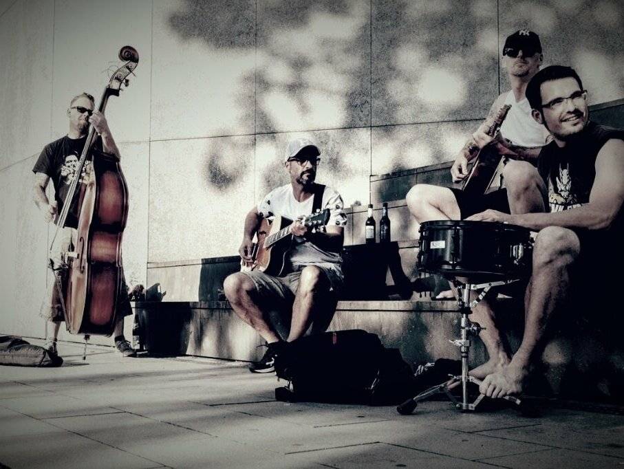  Blue Note 66 laden zur Rock‘n Roll Party in der Gaststätte Kampmann ein. 