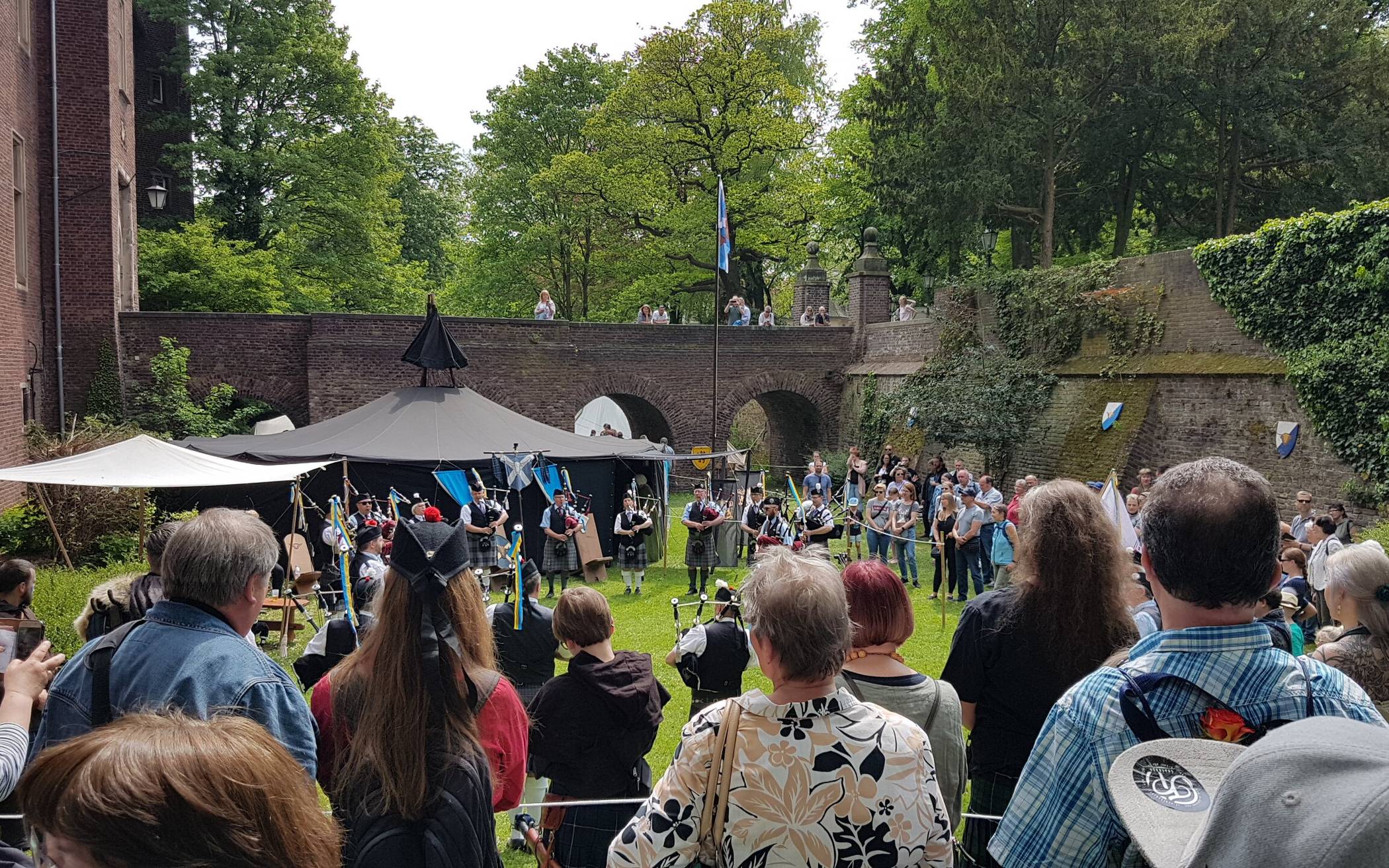 Kunsthandwerk, Kilts und Kulinarisches