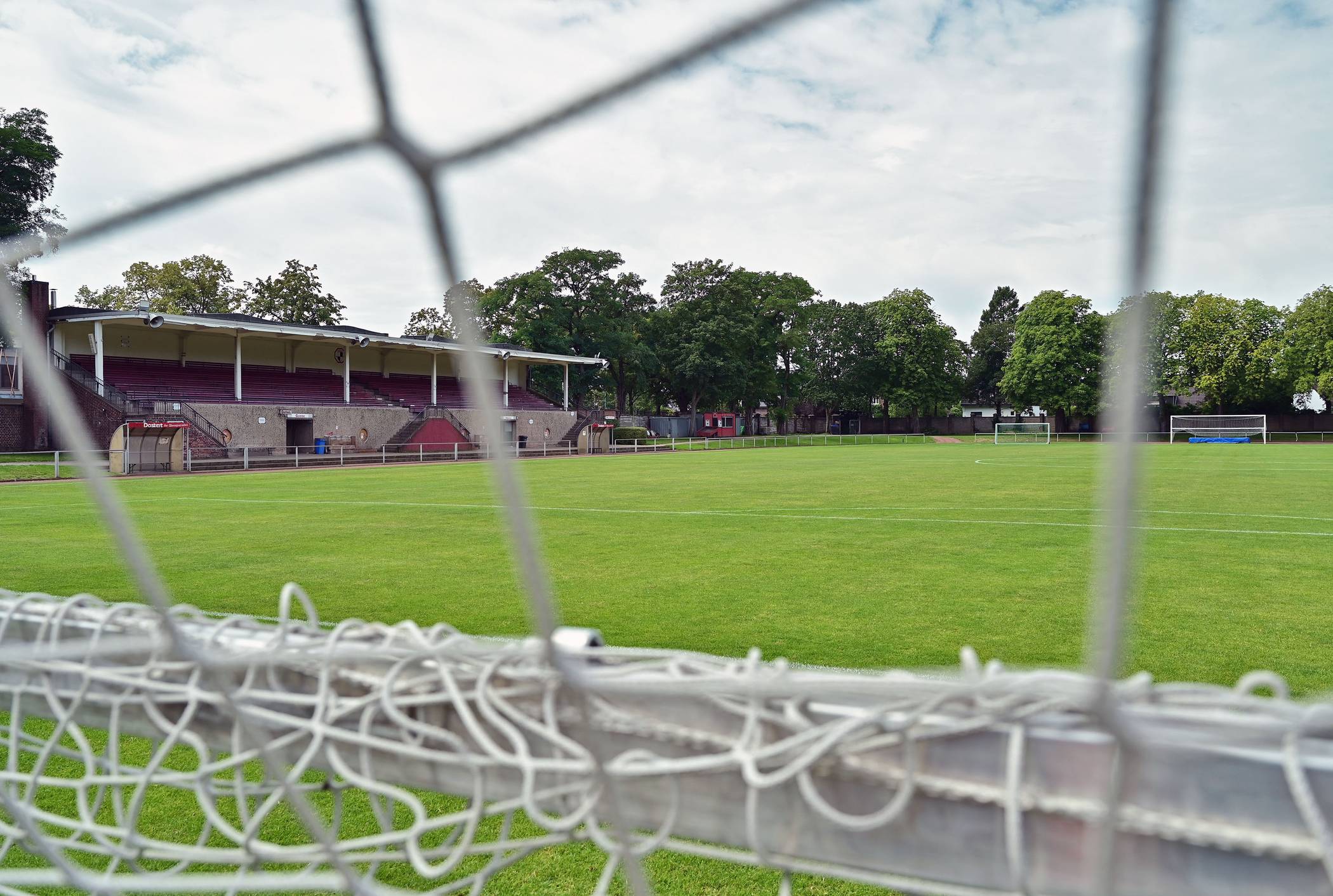 Wegen Unwetterwarnung: Städtische Sportanlagen ab 12 Uhr gesperrt