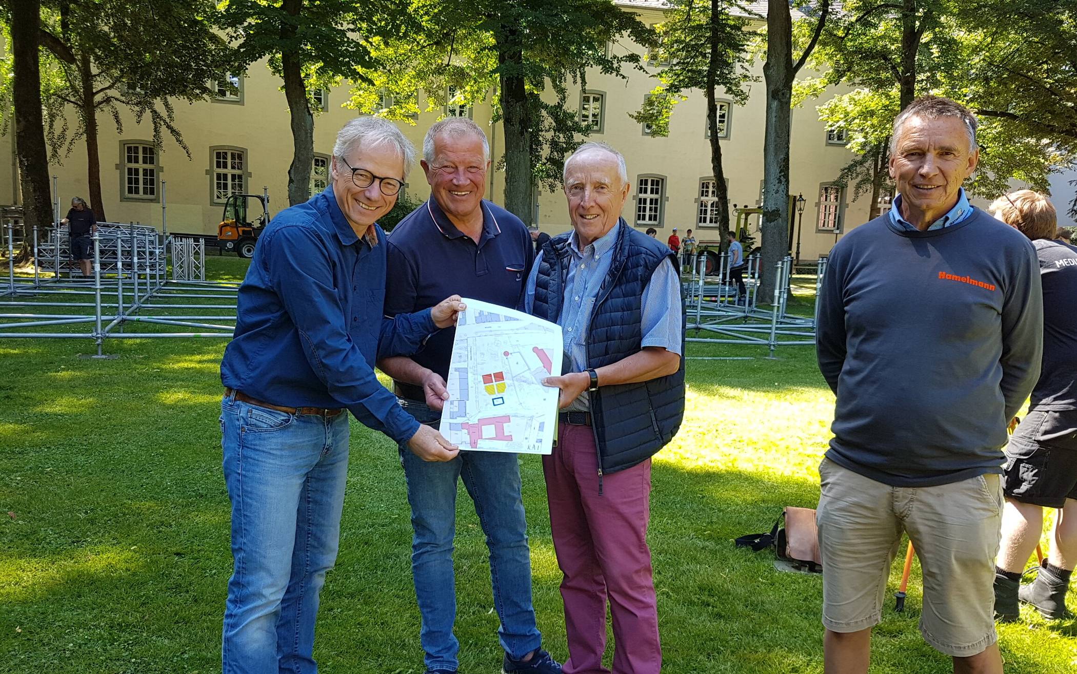 Christian Alberts, Geschäftsführer des Verkehrsvereins Kempen, Franz Doerkes,...