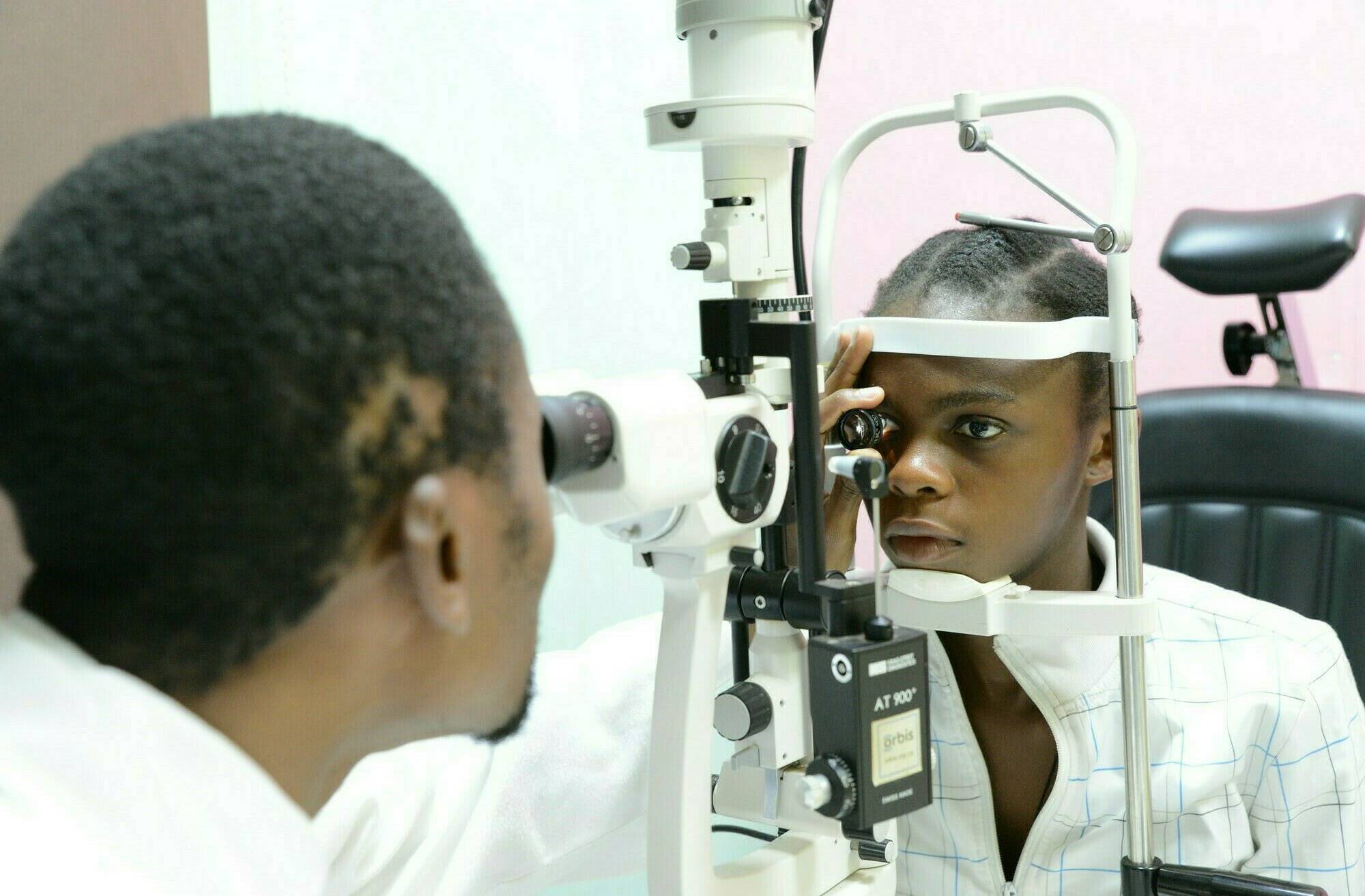 Christine (17) aus Kamerun wurde erfolgreich