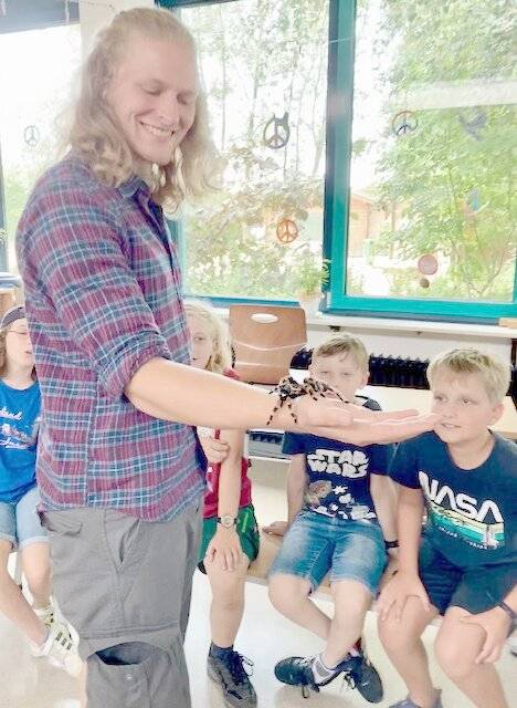  Vogelspinne Clara war der Star bei der Sommerferienbetreuung an der Martinusschule Strümp. 