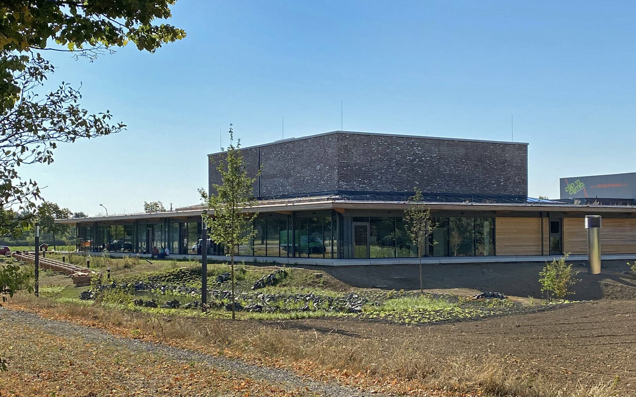  Das neue Kreisarchiv eröffnet in Kürze. 