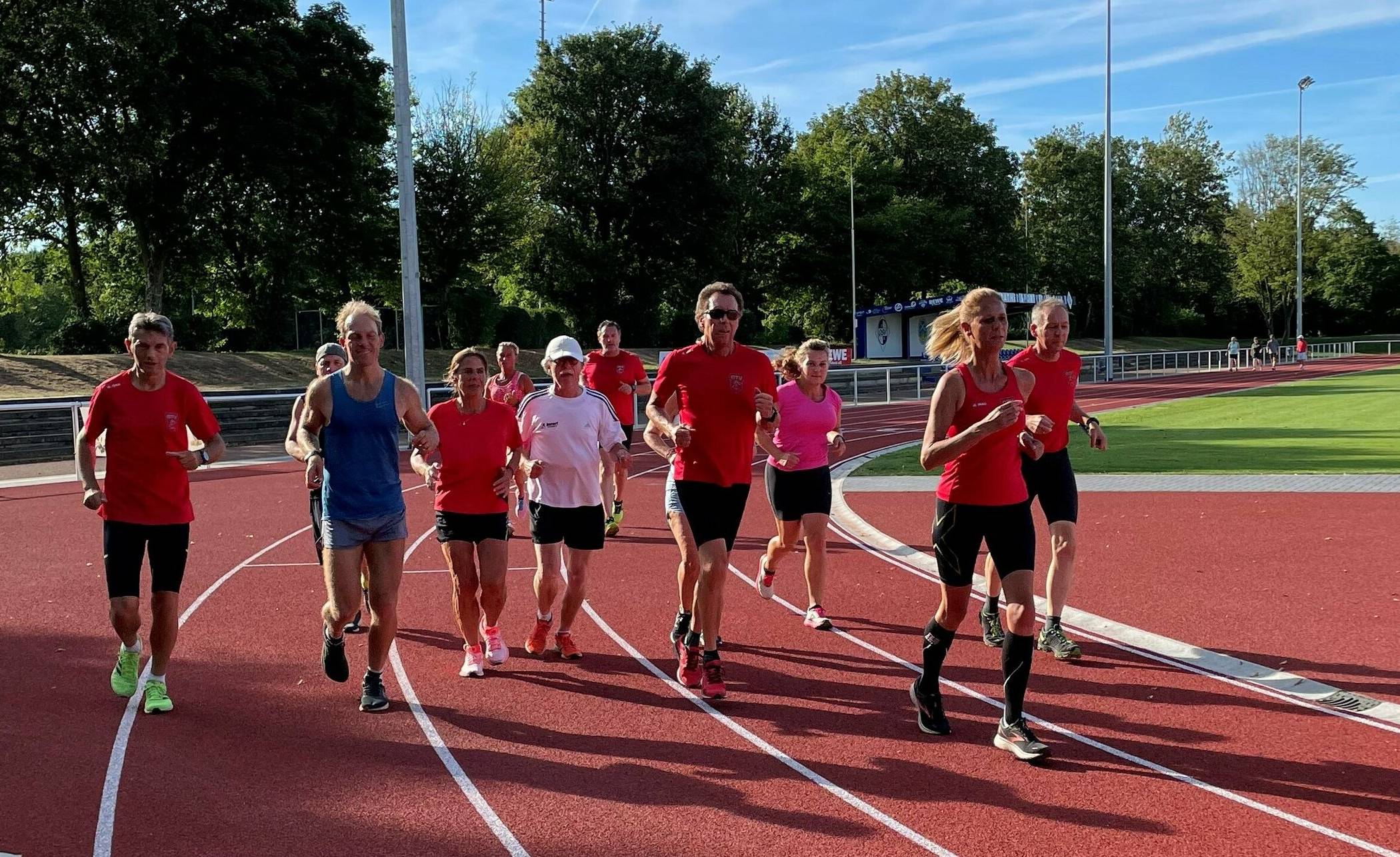 Zu einem Einweihungsfest wird am 4. September an die neue Bezirkssportanlage am Krähenacker in Osterath eingeladen. 