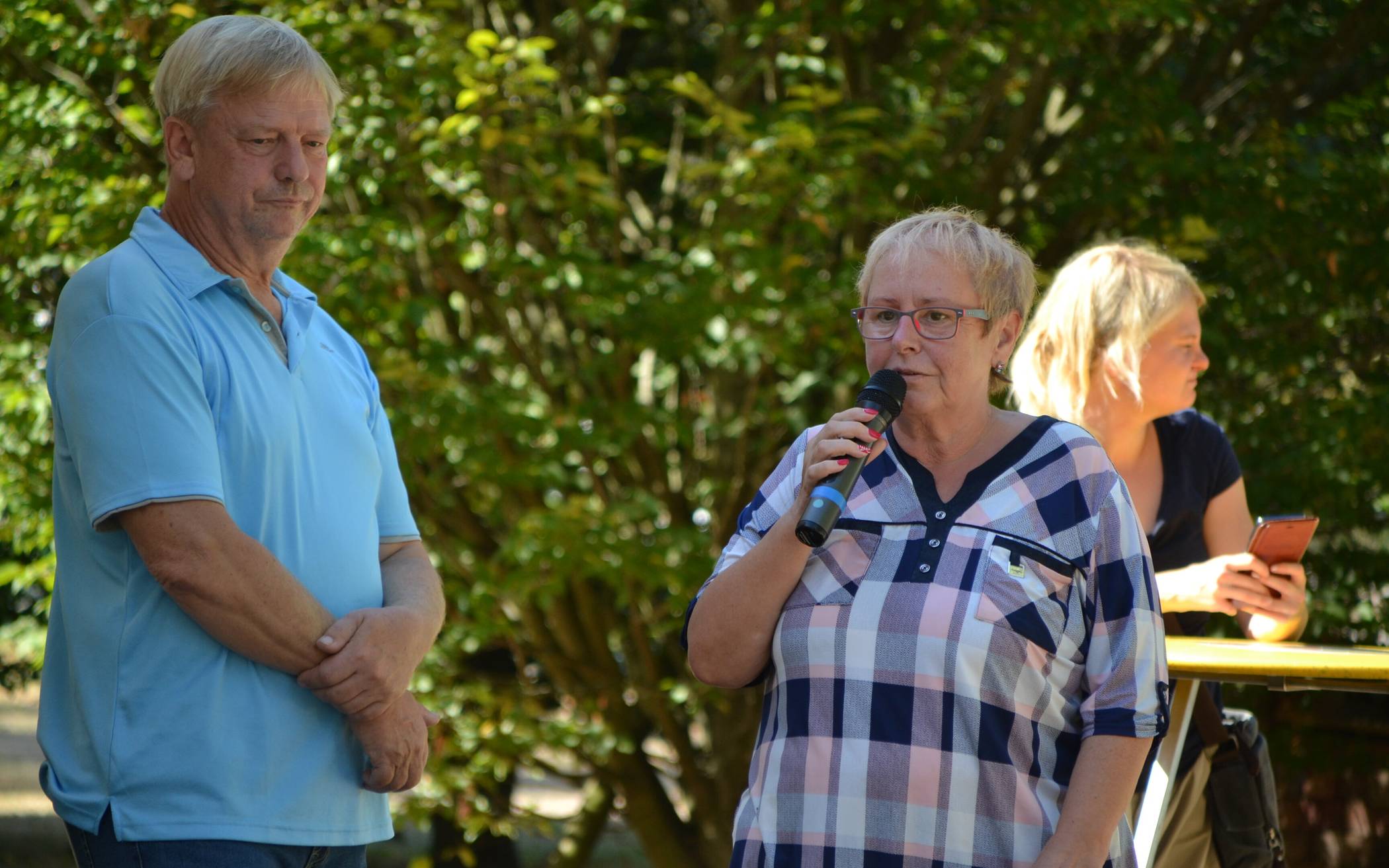 Auch Bezirksbürgermeisterin Elisabeth Liß sprach Grußworte...