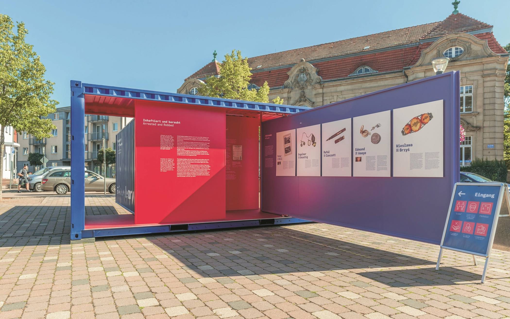 StolenMemory: Container kommt nach Brüggen.&#x21e5;Foto: Johanna