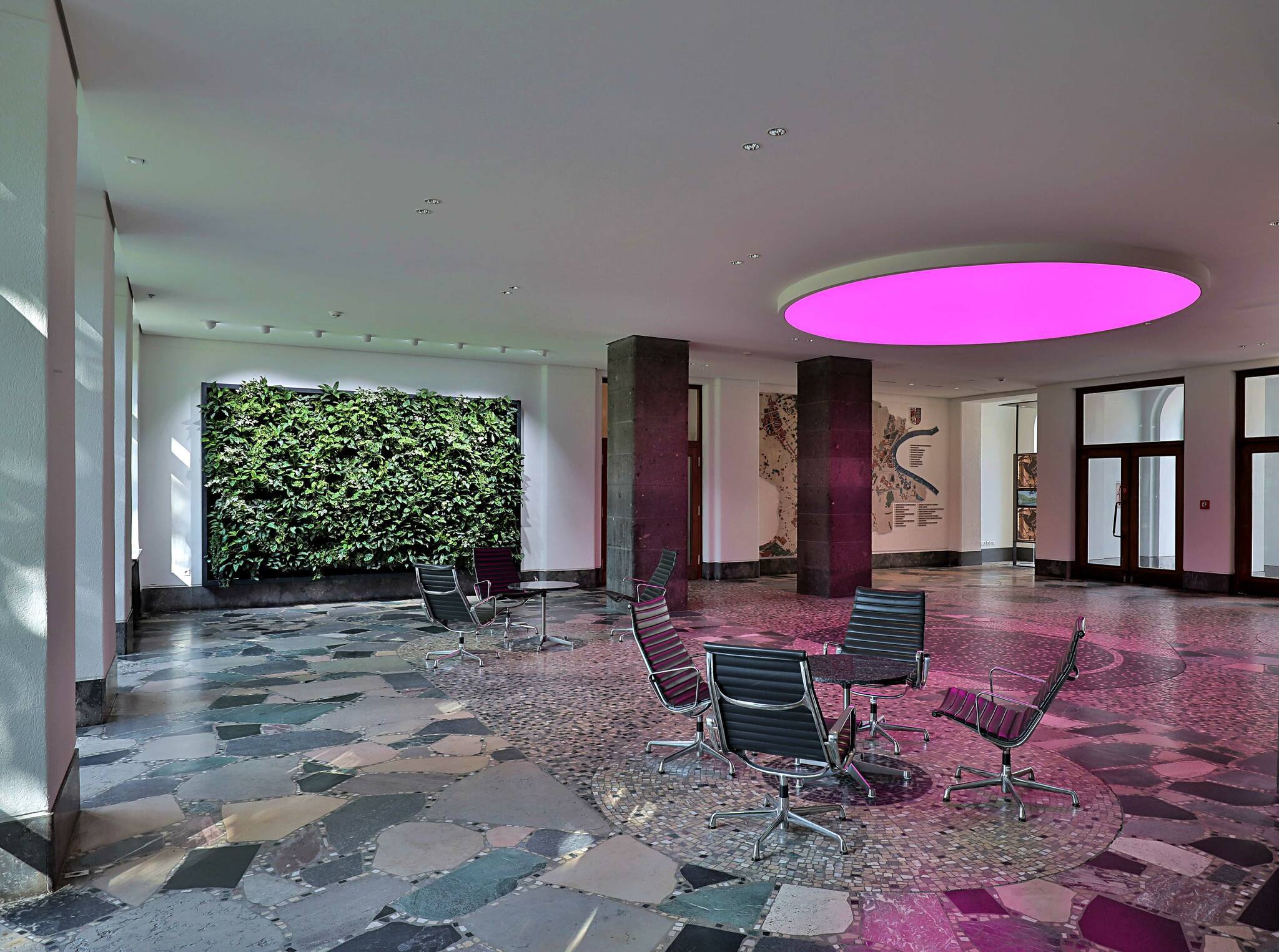 Neues Foyer: FDP kritisiert „Meyers Wintergarten mit Großbildschirm“