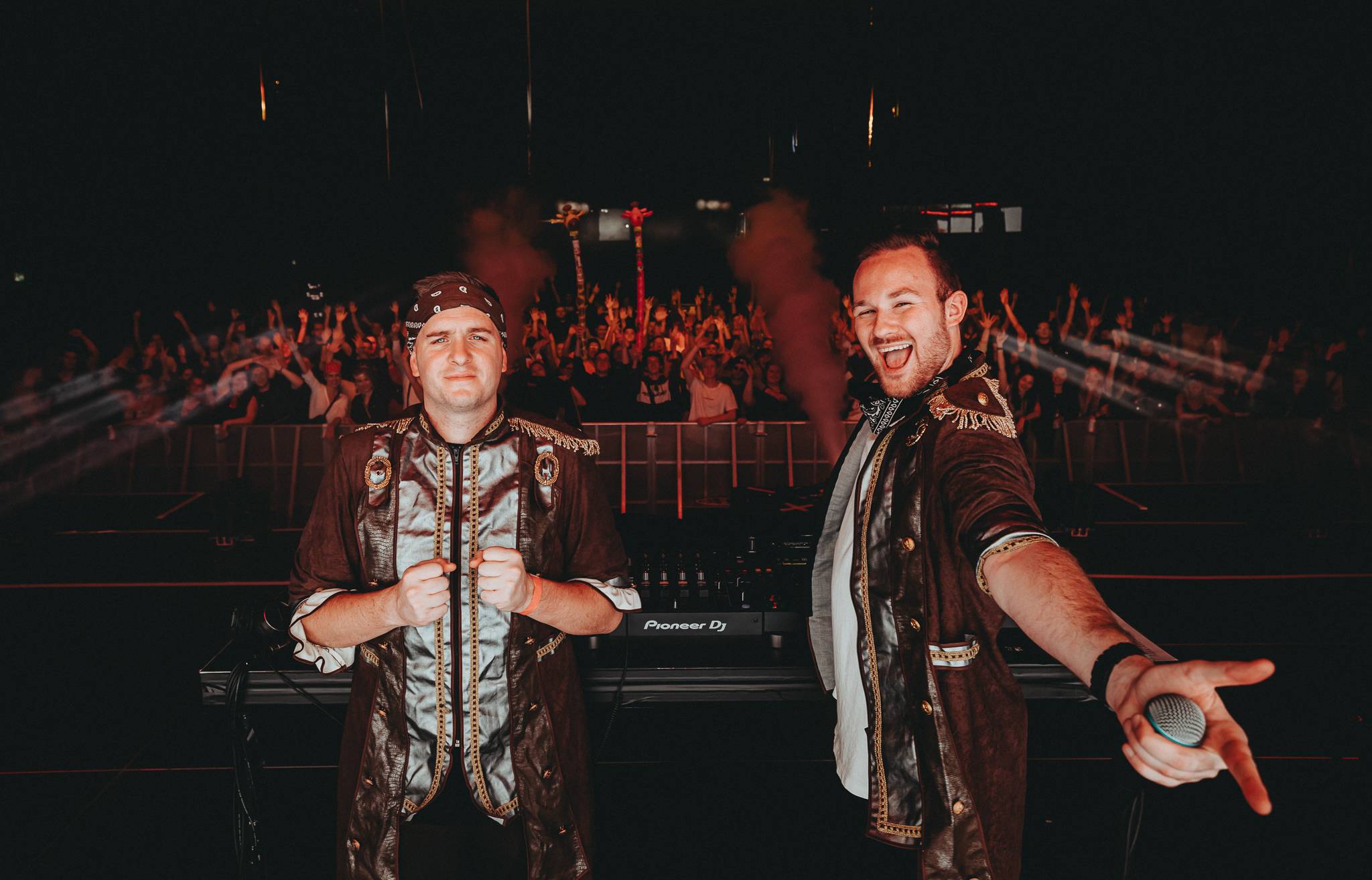 Am 11.11.2022 lud Zirkusdirektor TIMBO zusammen mit THIS CHRIS zum Electric Carnival in...