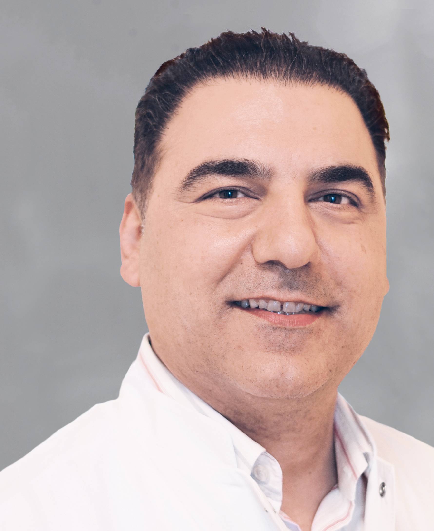  Hamid Reza Ansari, Oberarzt des Zentrums für Arthroskopie und Endoprothetik.  