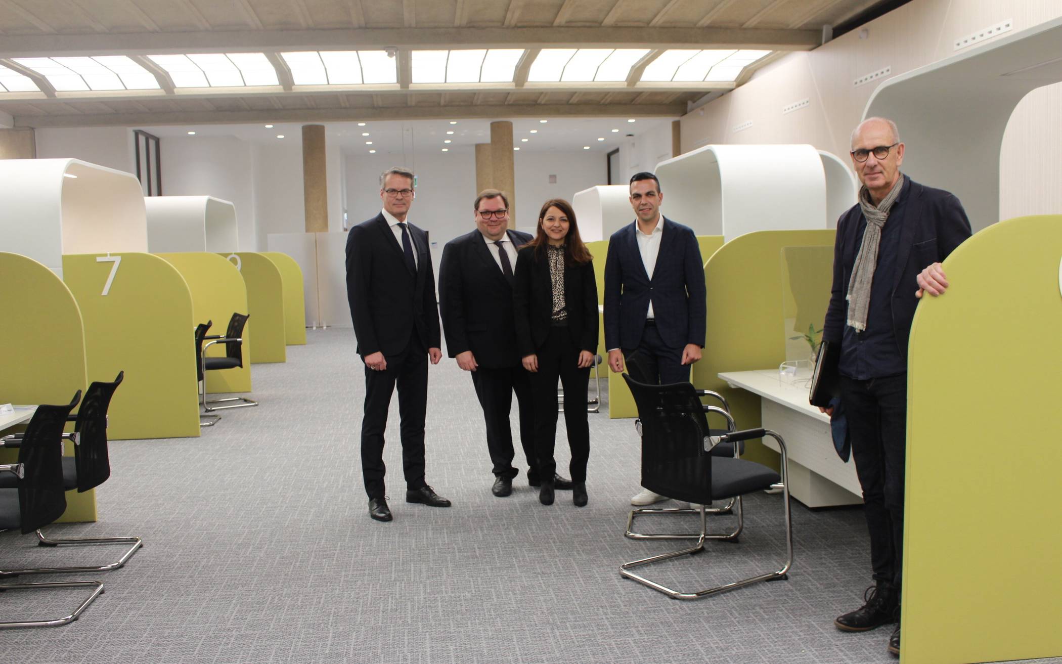 Rundgang durch die neue EMA-Halle im