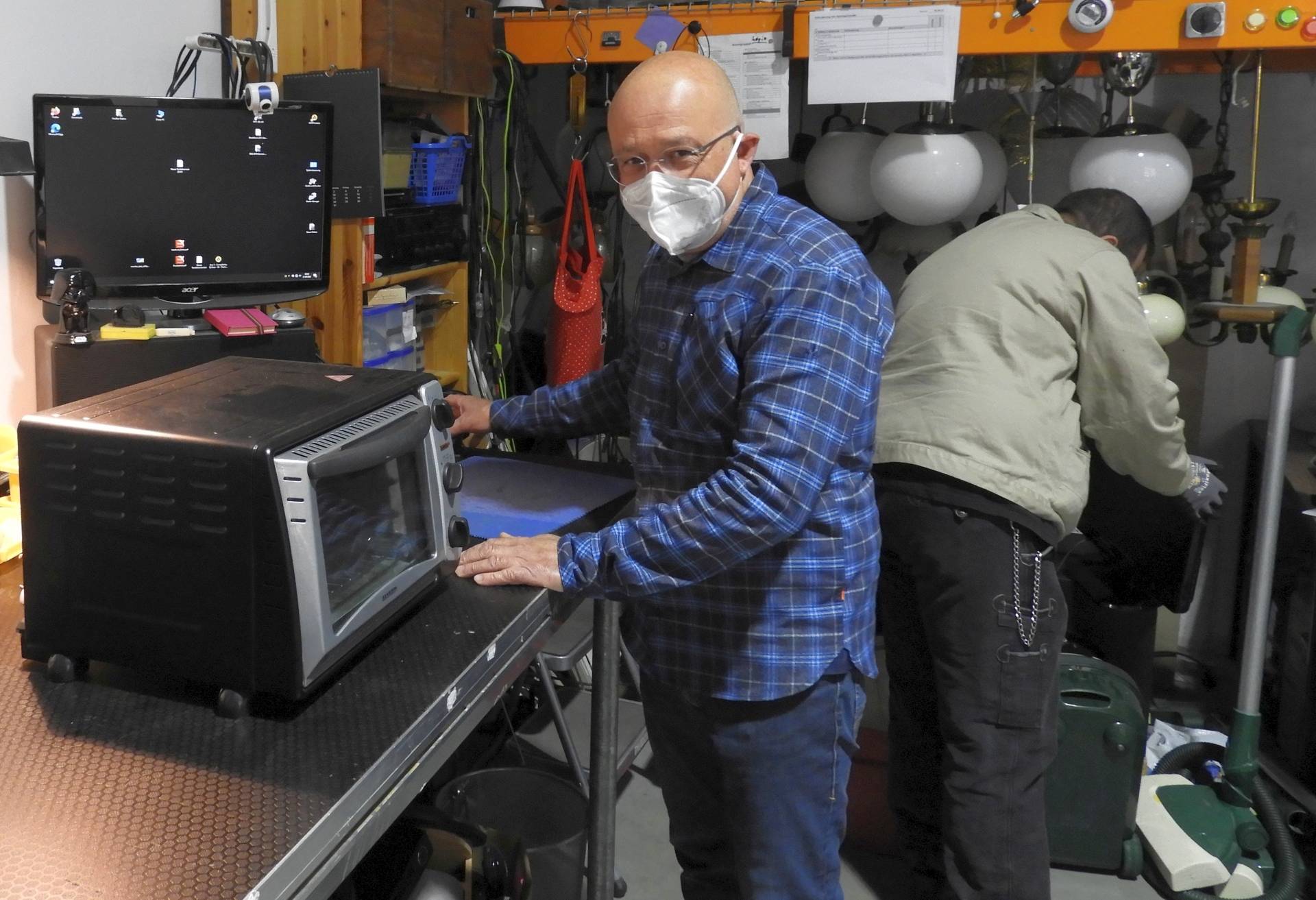 Geräte-Spenden werden in der kaufbar kontrolliert