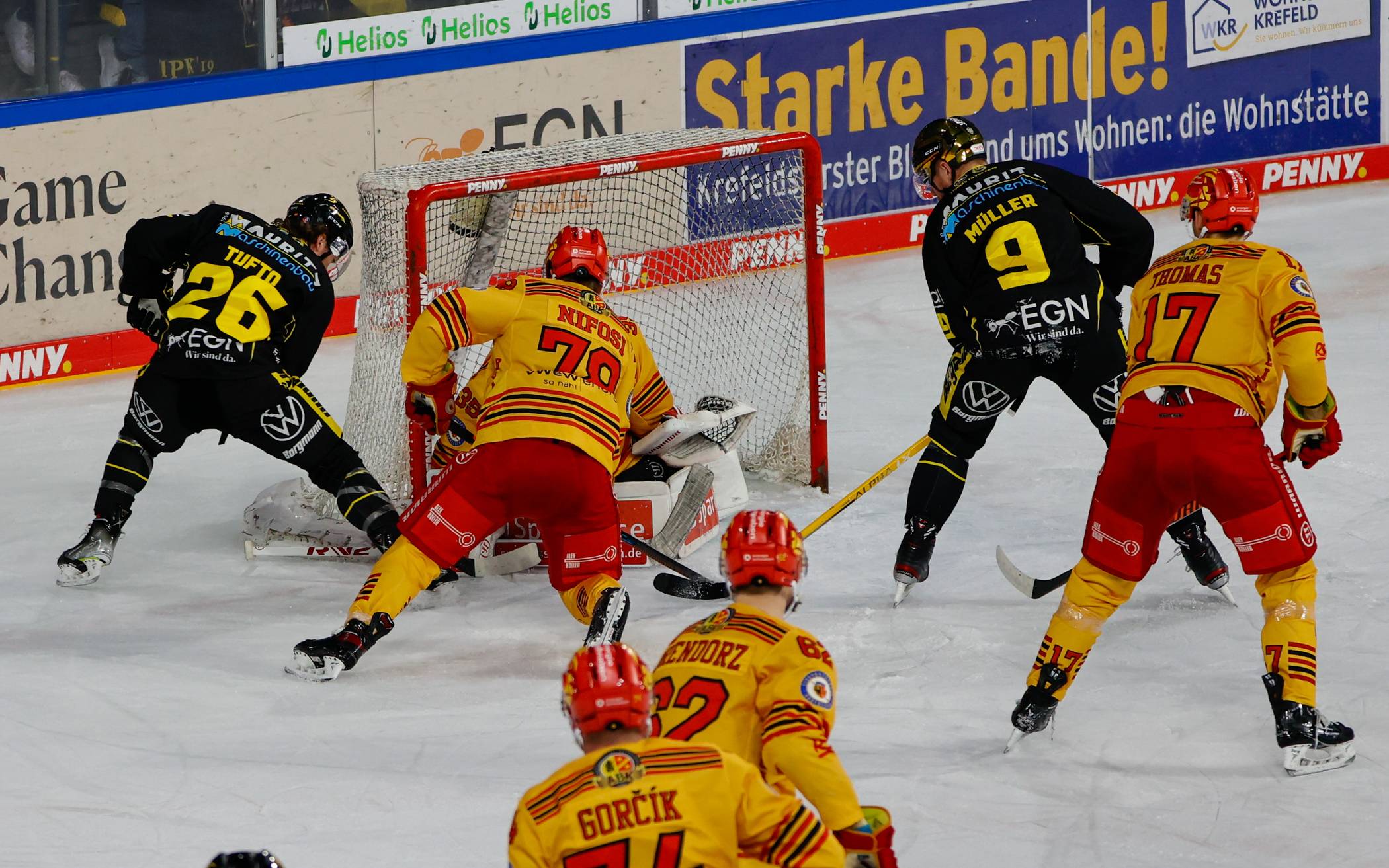 Krefelder Pinguine gewinnen gegen Kaufbeuren