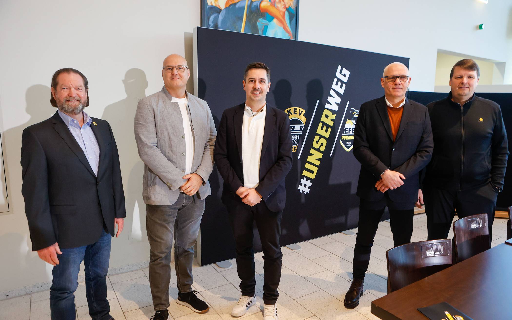 „unserweg“ soll Krefelds Eishockey retten