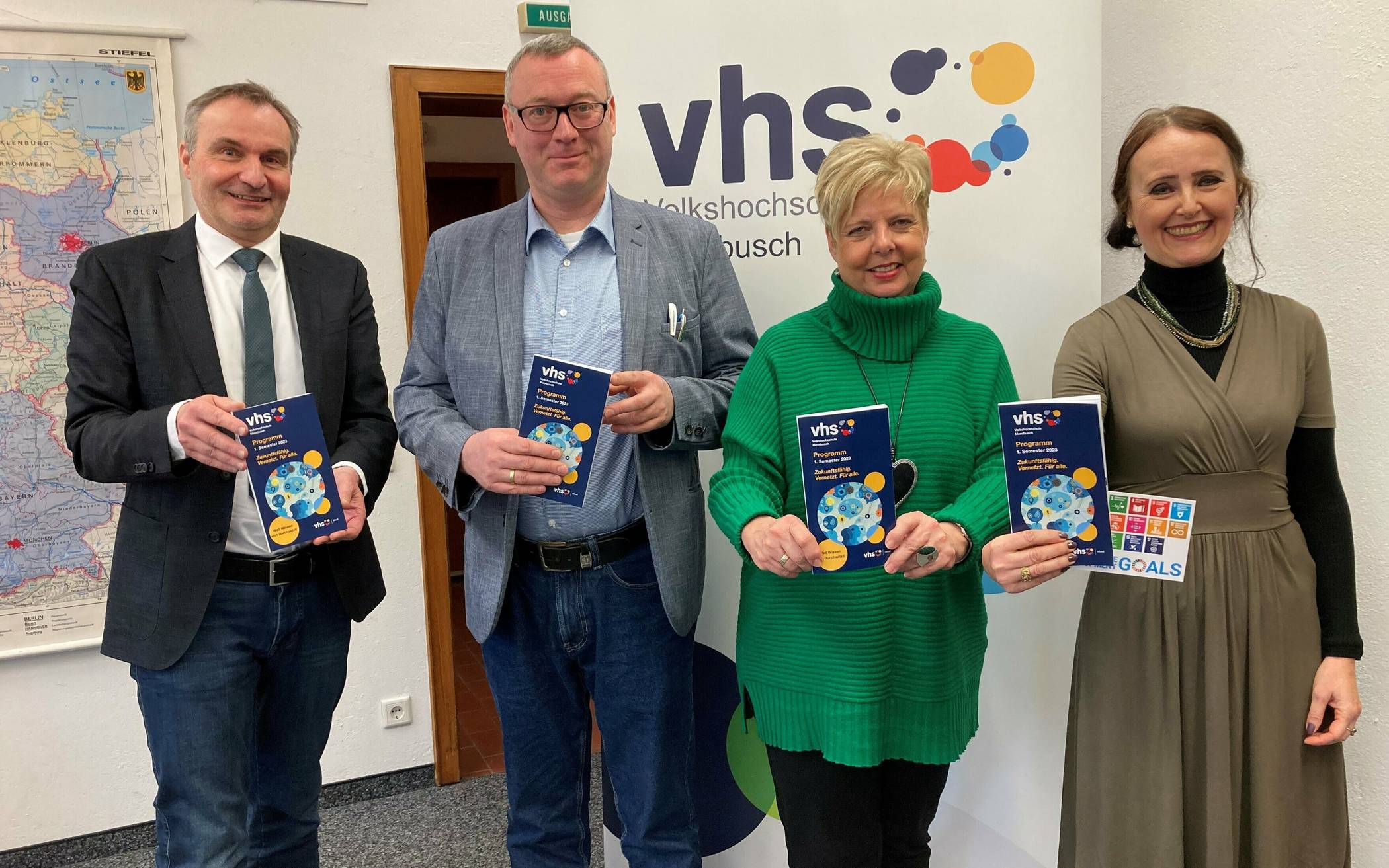 Freuen sich auf das neue Semester: Peter Annacker, Oliver Kuller, Ute Piegeler und Béatrice Delassalle-Wischert (v. l.).  