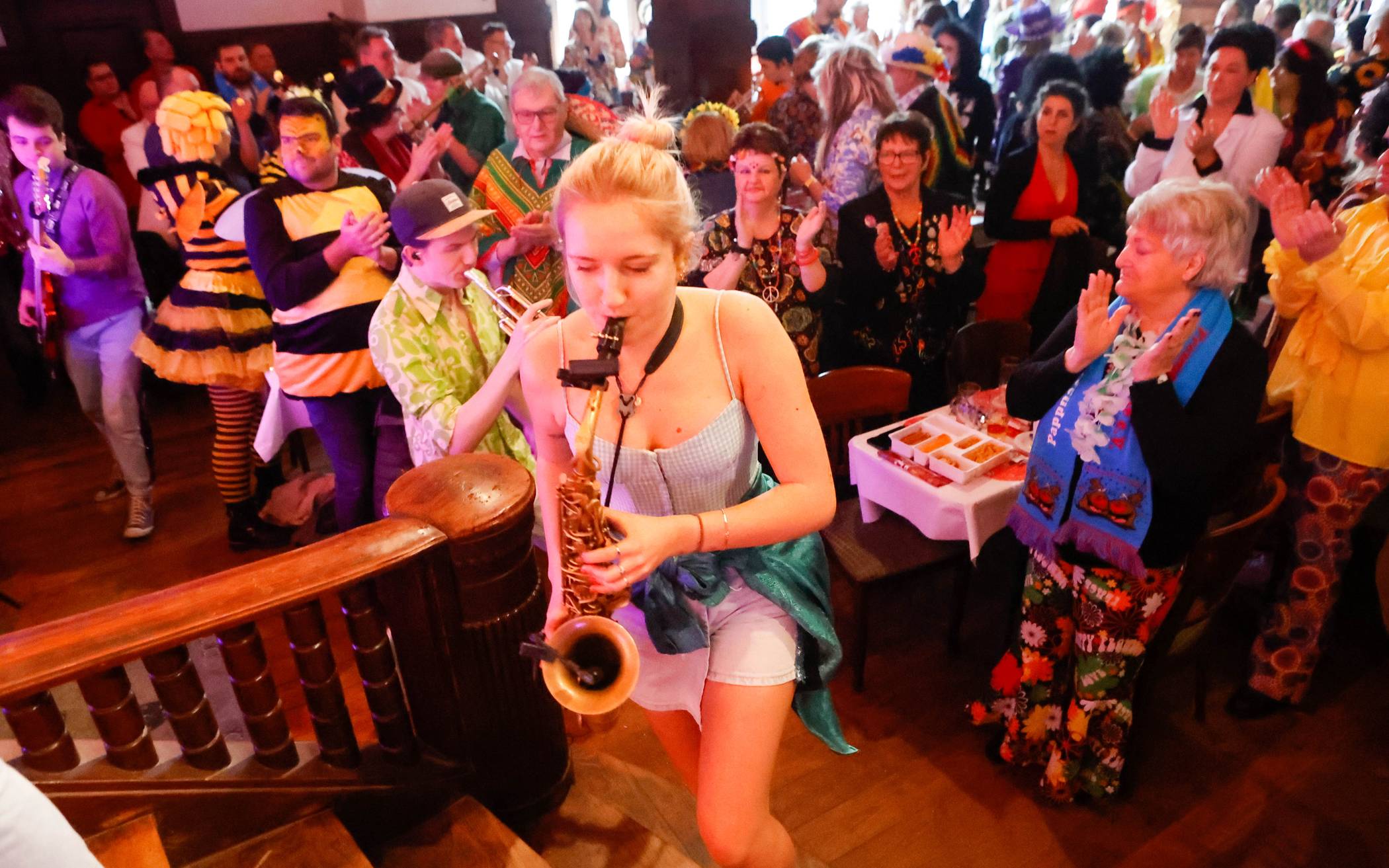 Pappnasensitzung der Labersäcke