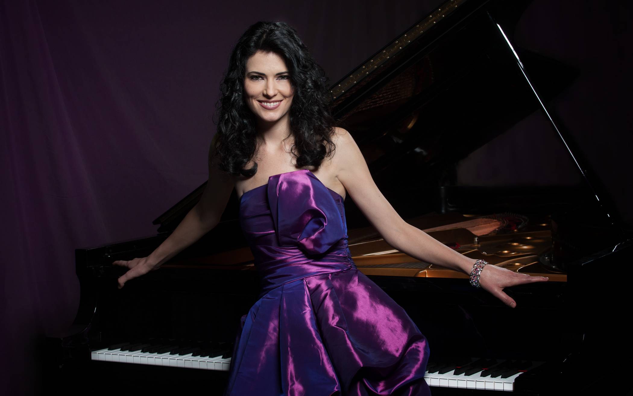  Katie Mahan spielt Werke von Mozart und Liszt. 