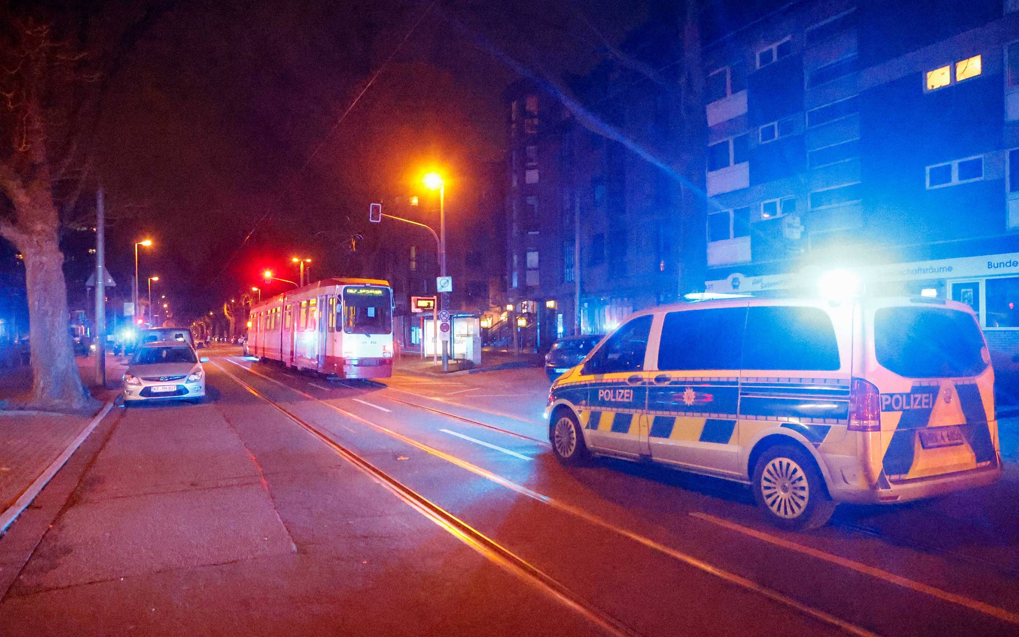 Reizgas in Straßenbahn versprüht